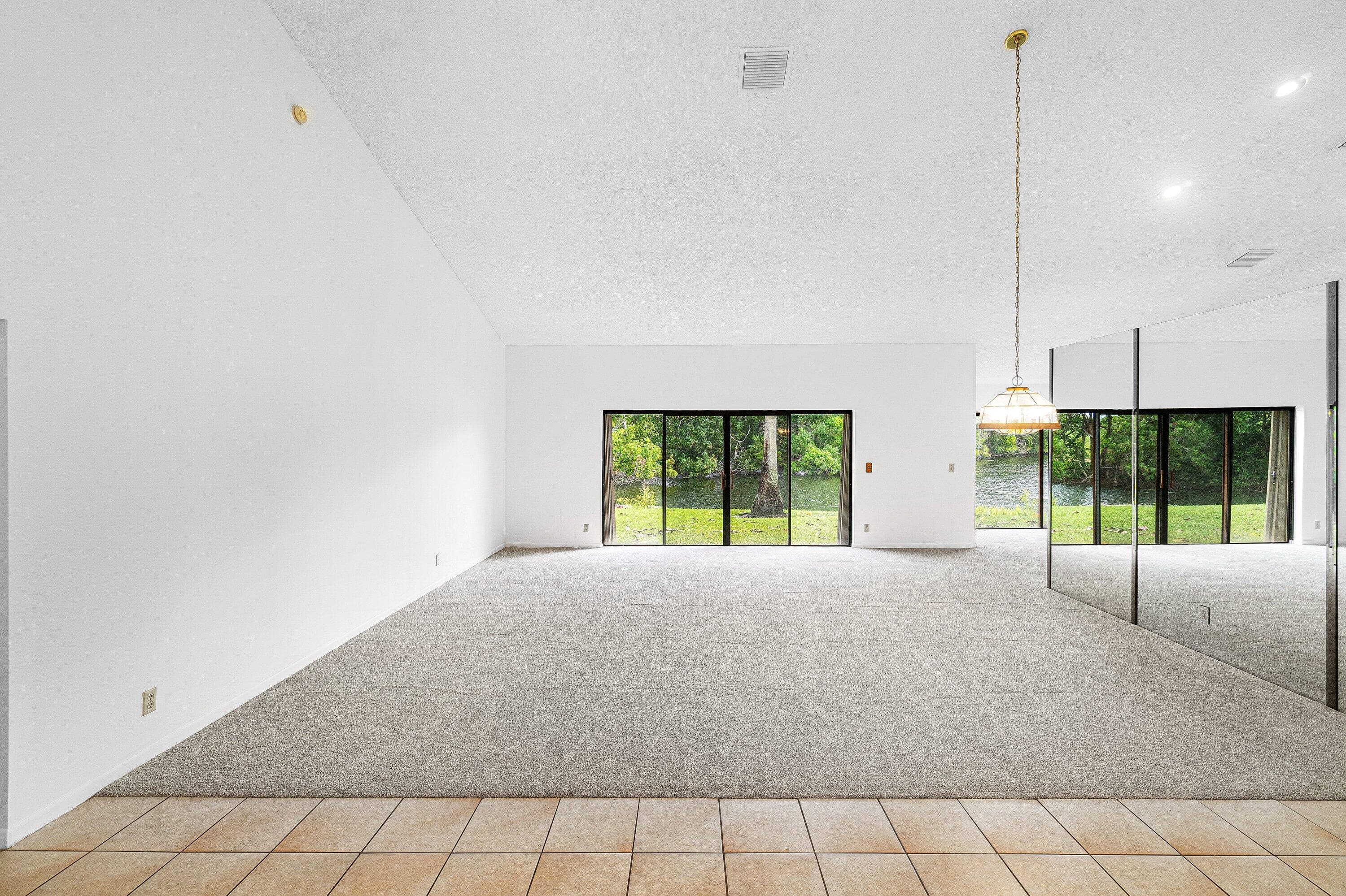 9297 Laurel Green Drive, Boynton Beach, FL 33437 — photo 8 of 40