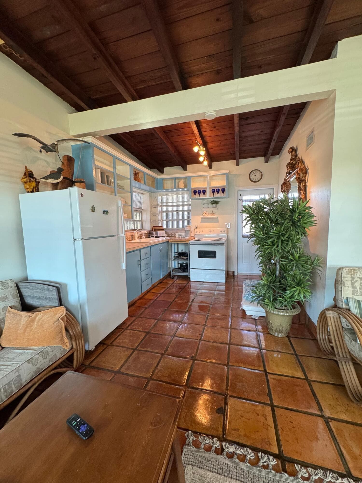 256 E 24th Street, Riviera Beach, FL 33404 — photo 11 of 23