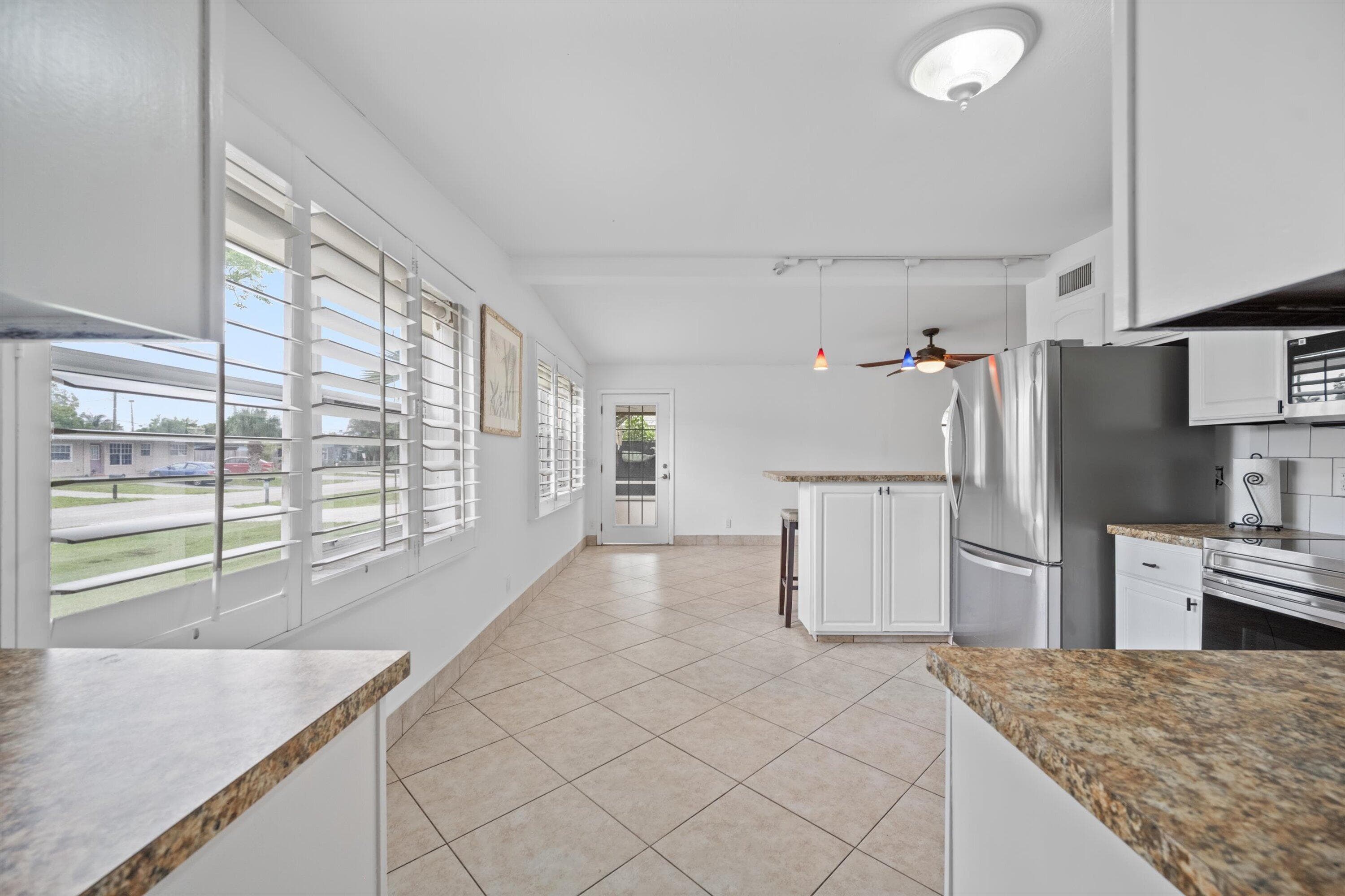 2179 Pepper Road, West Palm Beach, FL 33415 — photo 6 of 28