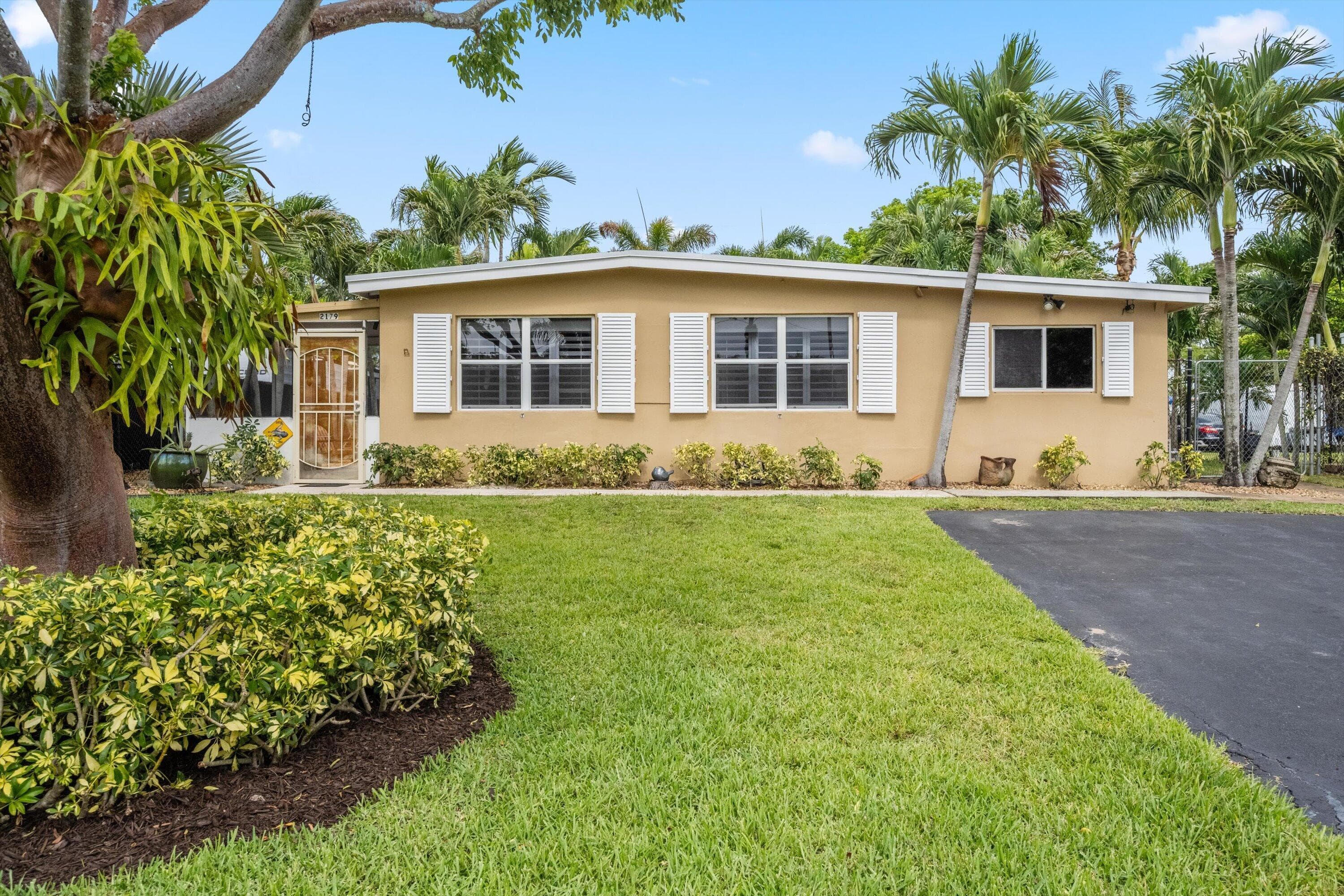 2179 Pepper Road, West Palm Beach, FL 33415 — photo 26 of 28