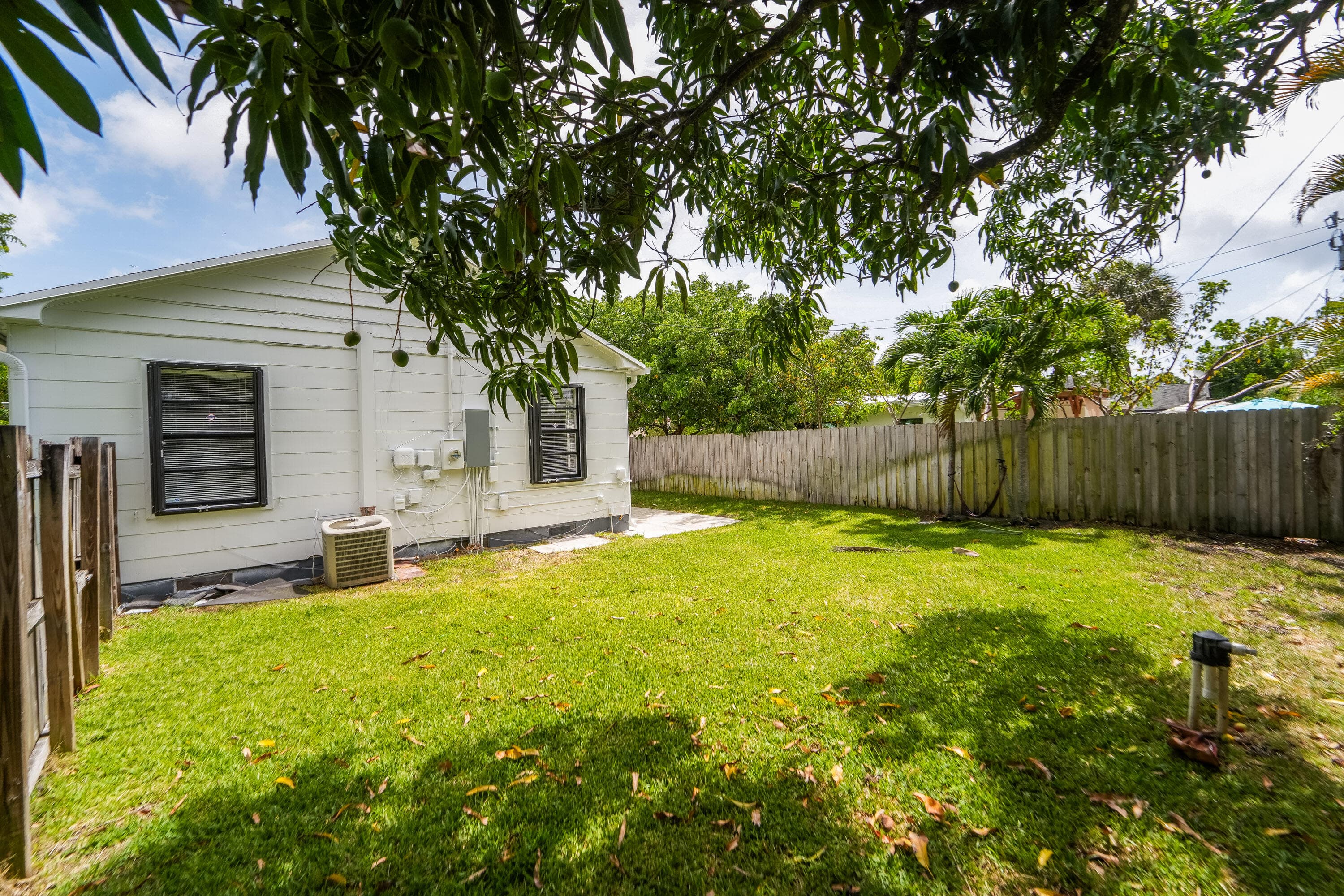 5000 Lake Avenue, West Palm Beach, FL 33405 — photo 25 of 46