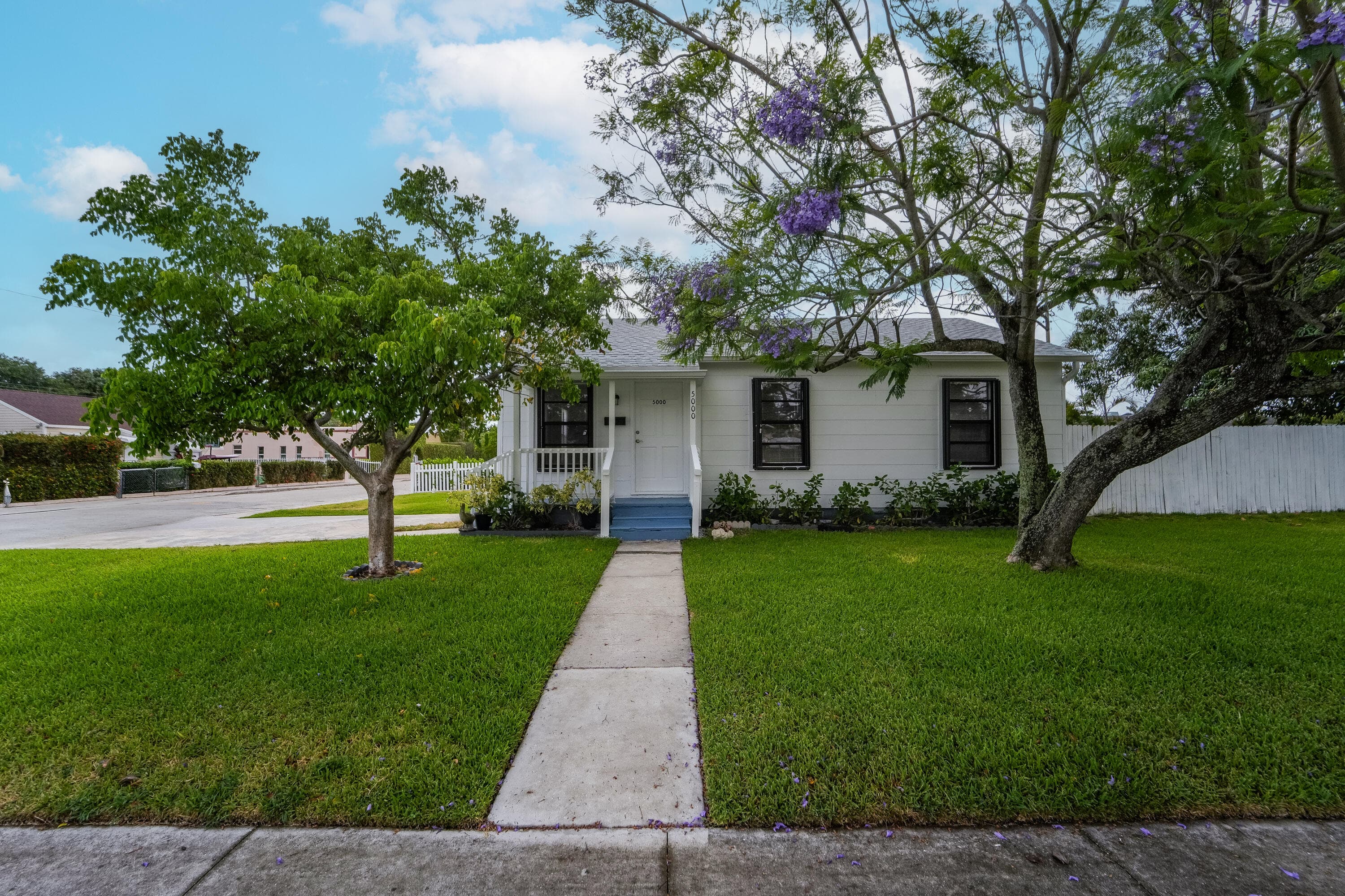 5000 Lake Avenue, West Palm Beach, FL 33405 — photo 1 of 46