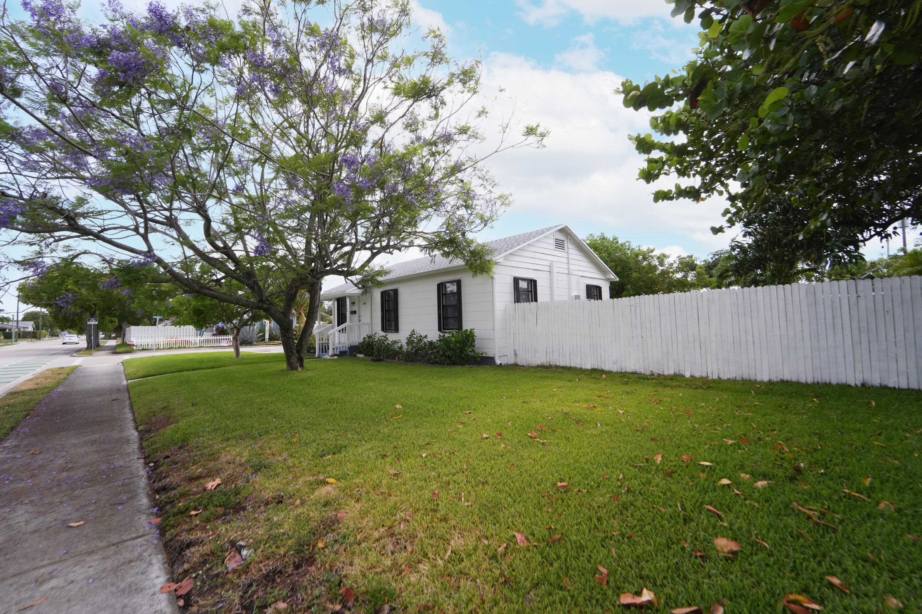 5000 Lake Avenue, West Palm Beach, FL 33405 — photo 28 of 46