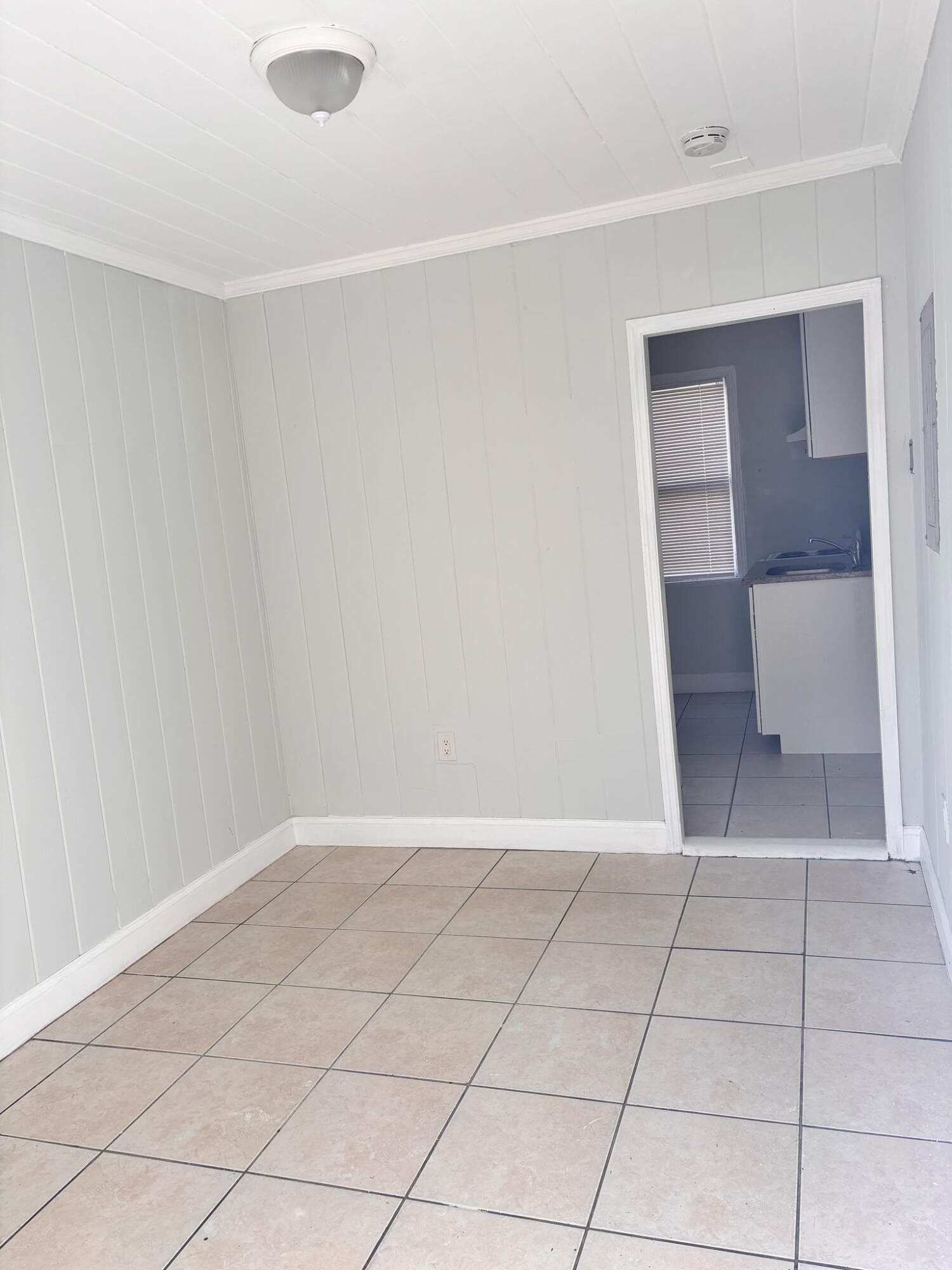 817 7th Street, West Palm Beach, FL 33401 — photo 2 of 8
