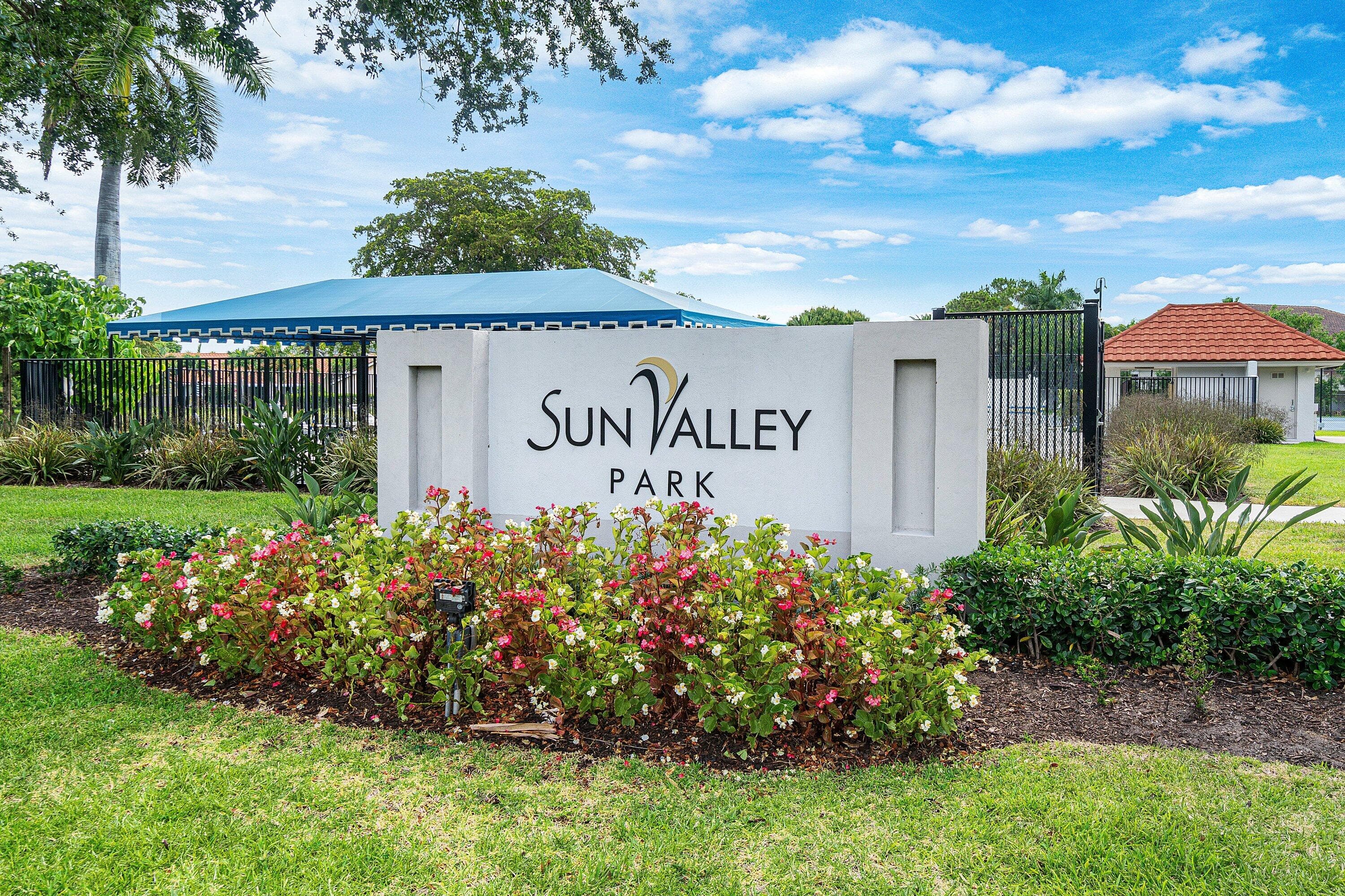 9297 Laurel Green Drive, Boynton Beach, FL 33437 — photo 35 of 40