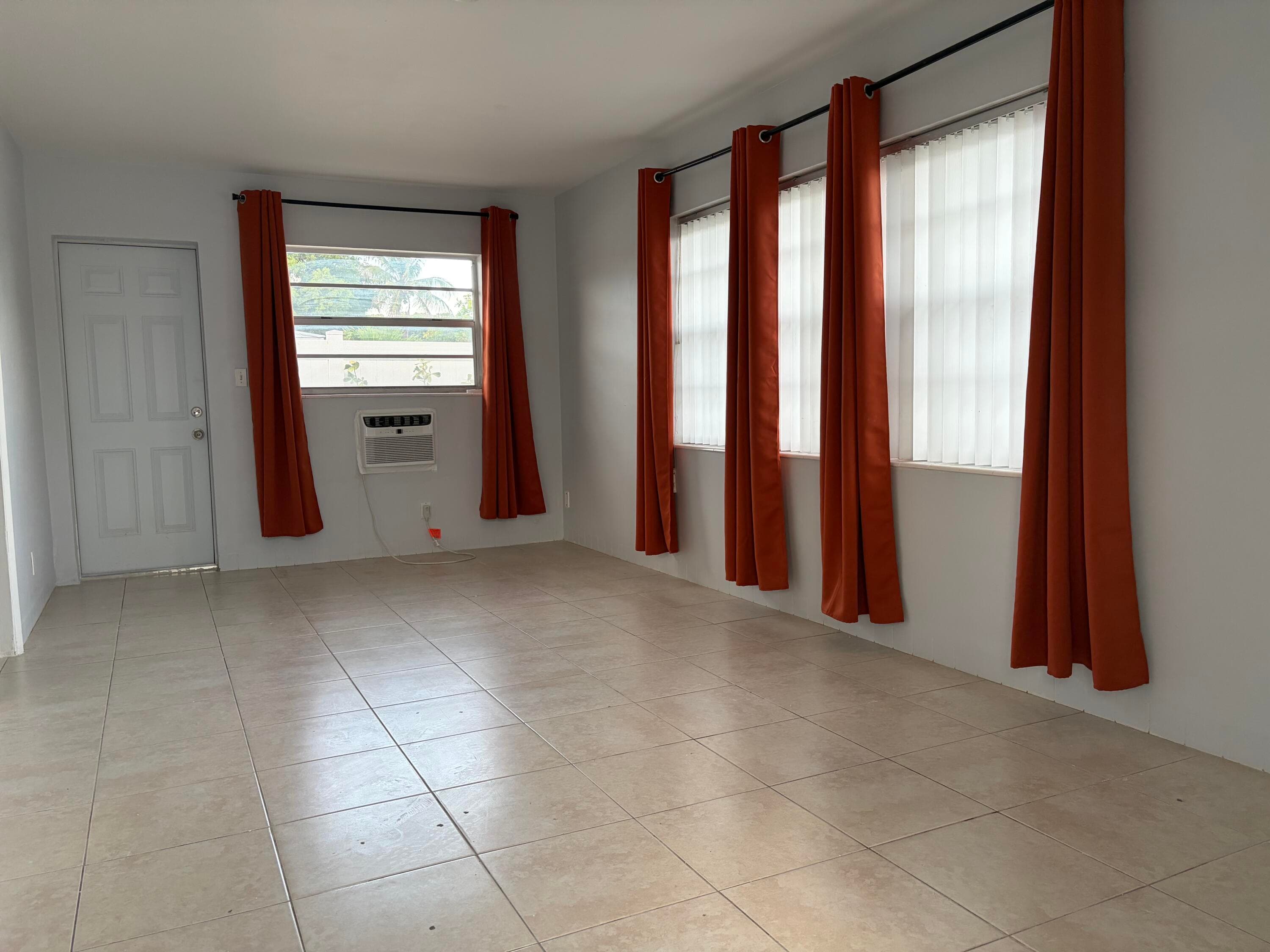 1017 SE 3rd Street 4, Deerfield Beach, FL 33441 — photo 11 of 16