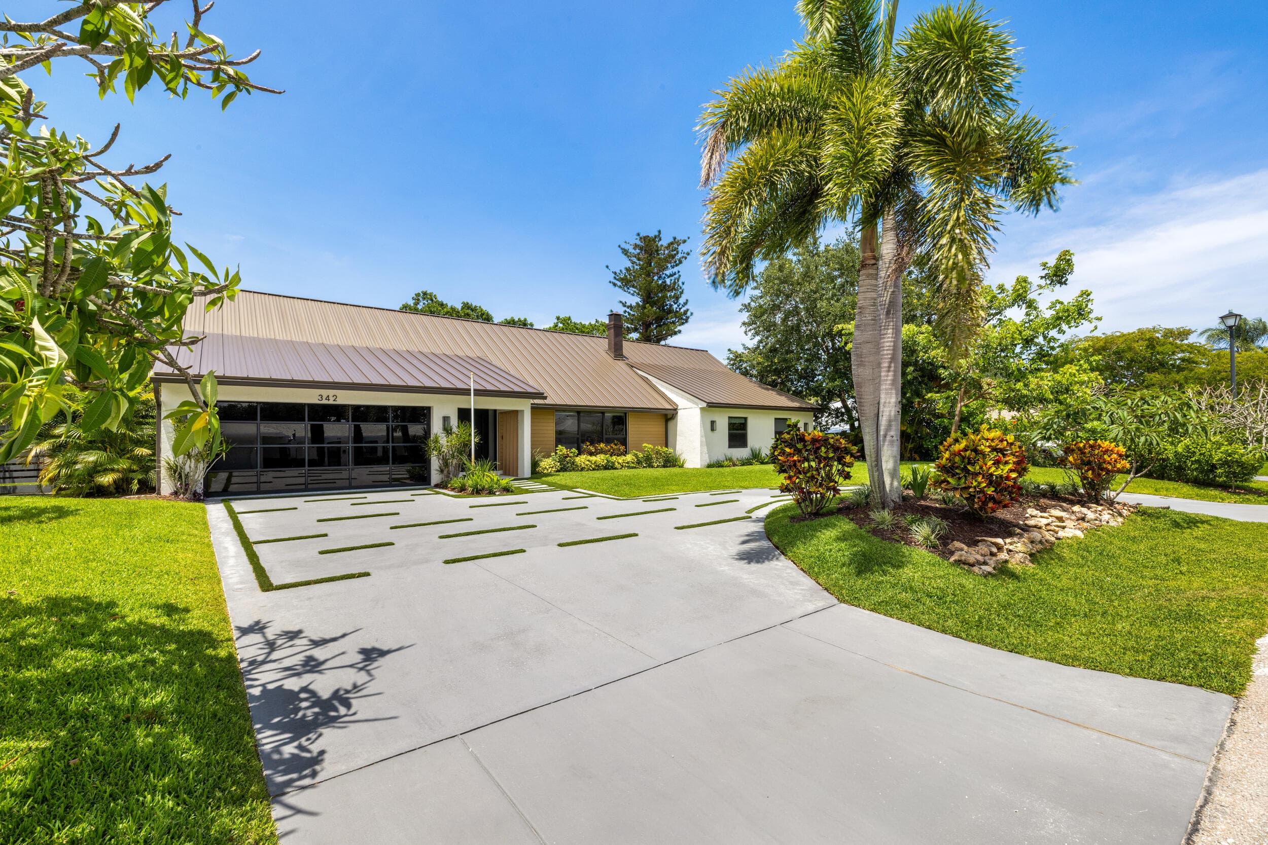342 Fairway W, Tequesta, FL 33469 — photo 3 of 40