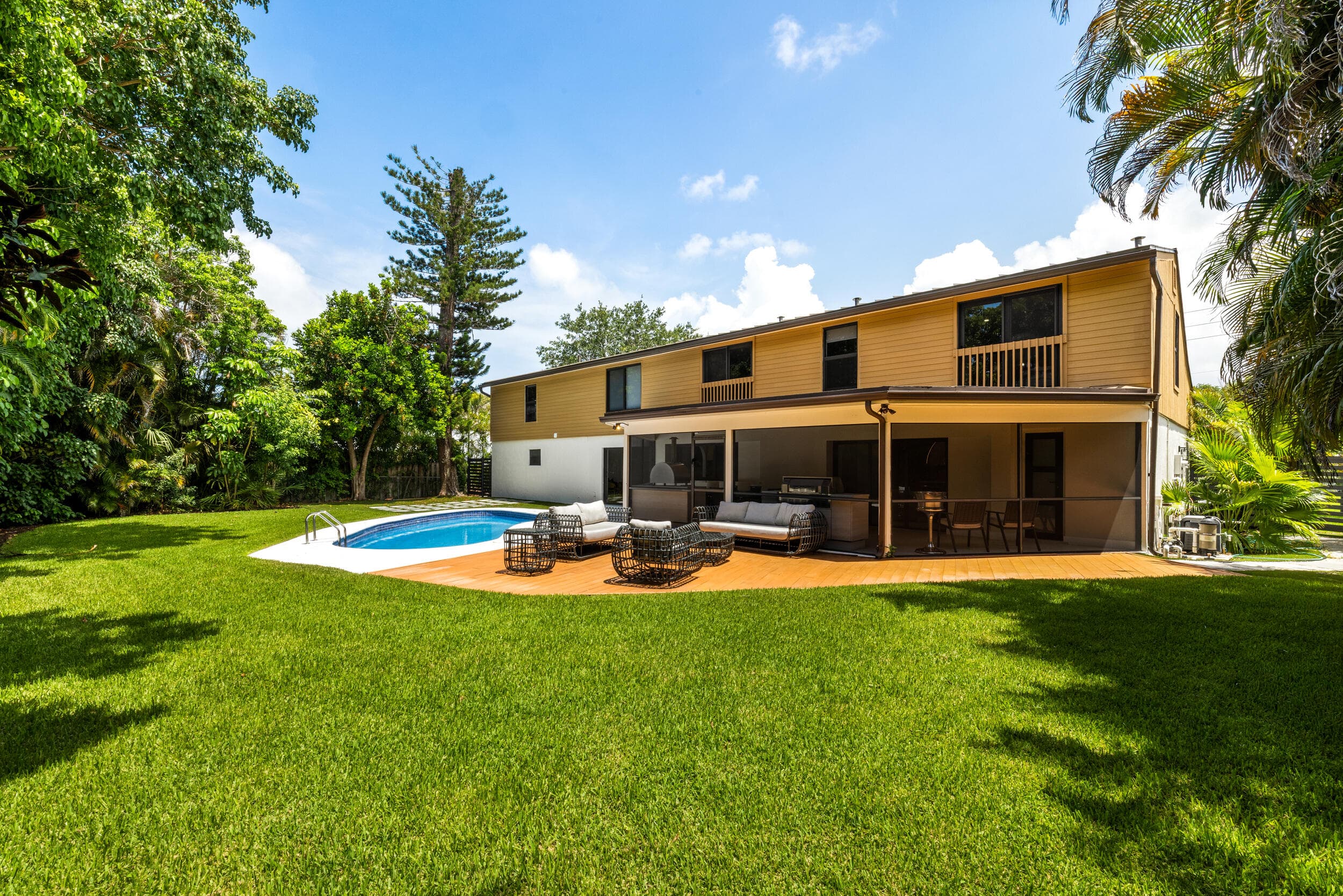 342 Fairway W, Tequesta, FL 33469 — photo 33 of 40