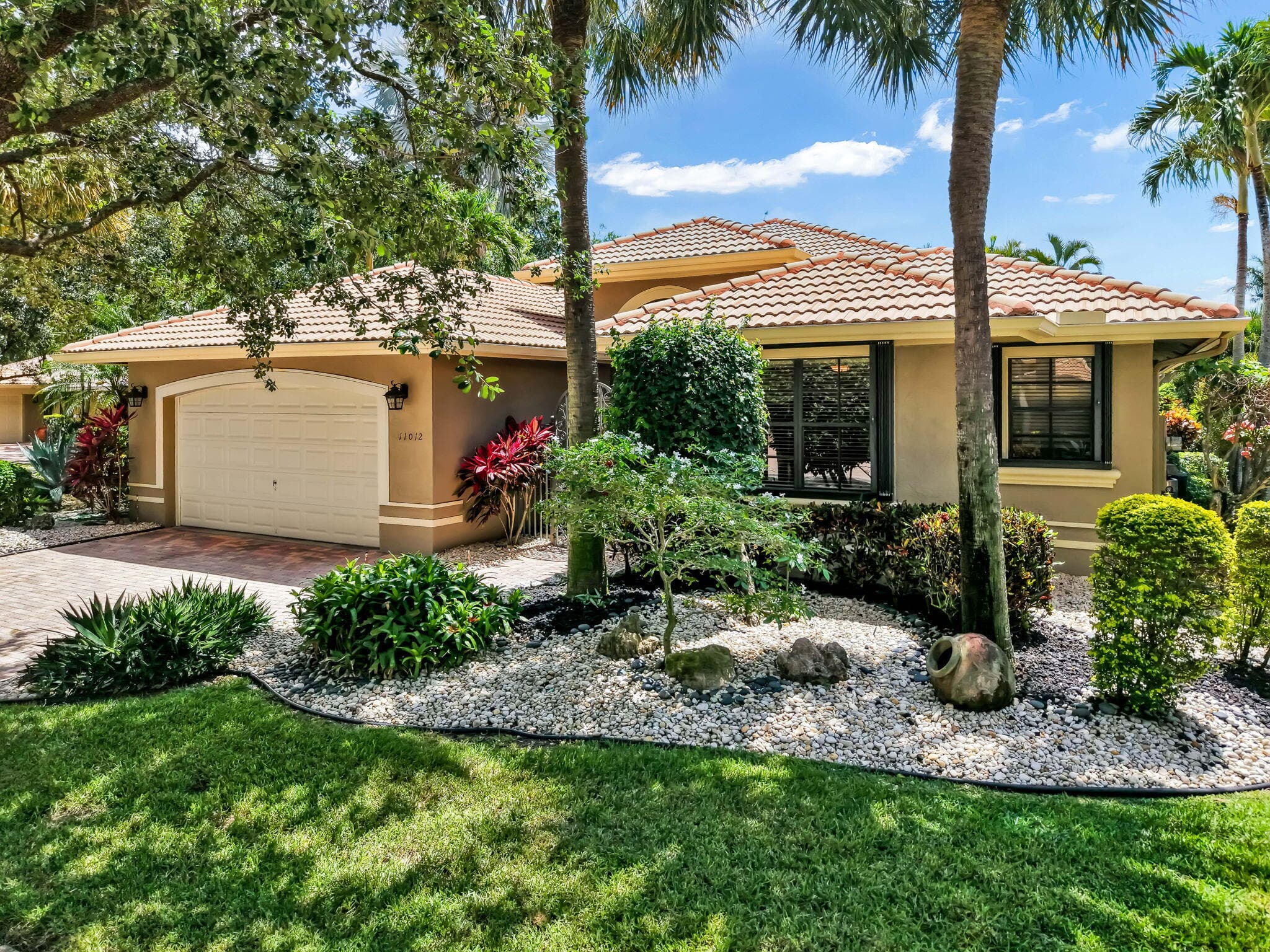 11012 Vía Sorrento, Boynton Beach, FL 33437 — photo 1 of 42