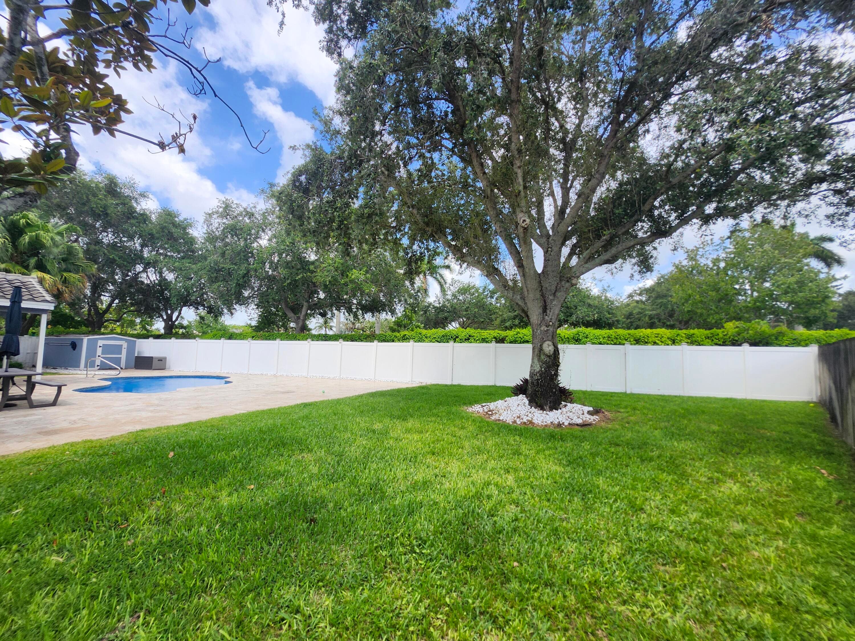 1582 NW 135th Avenue, Pembroke Pines, FL 33028 — photo 7 of 46