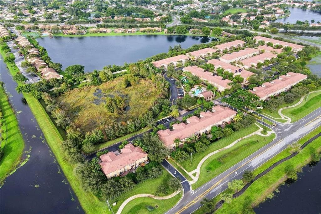 4422 Morgan Lane 11-9, Davie, FL 33328 — photo 2 of 28