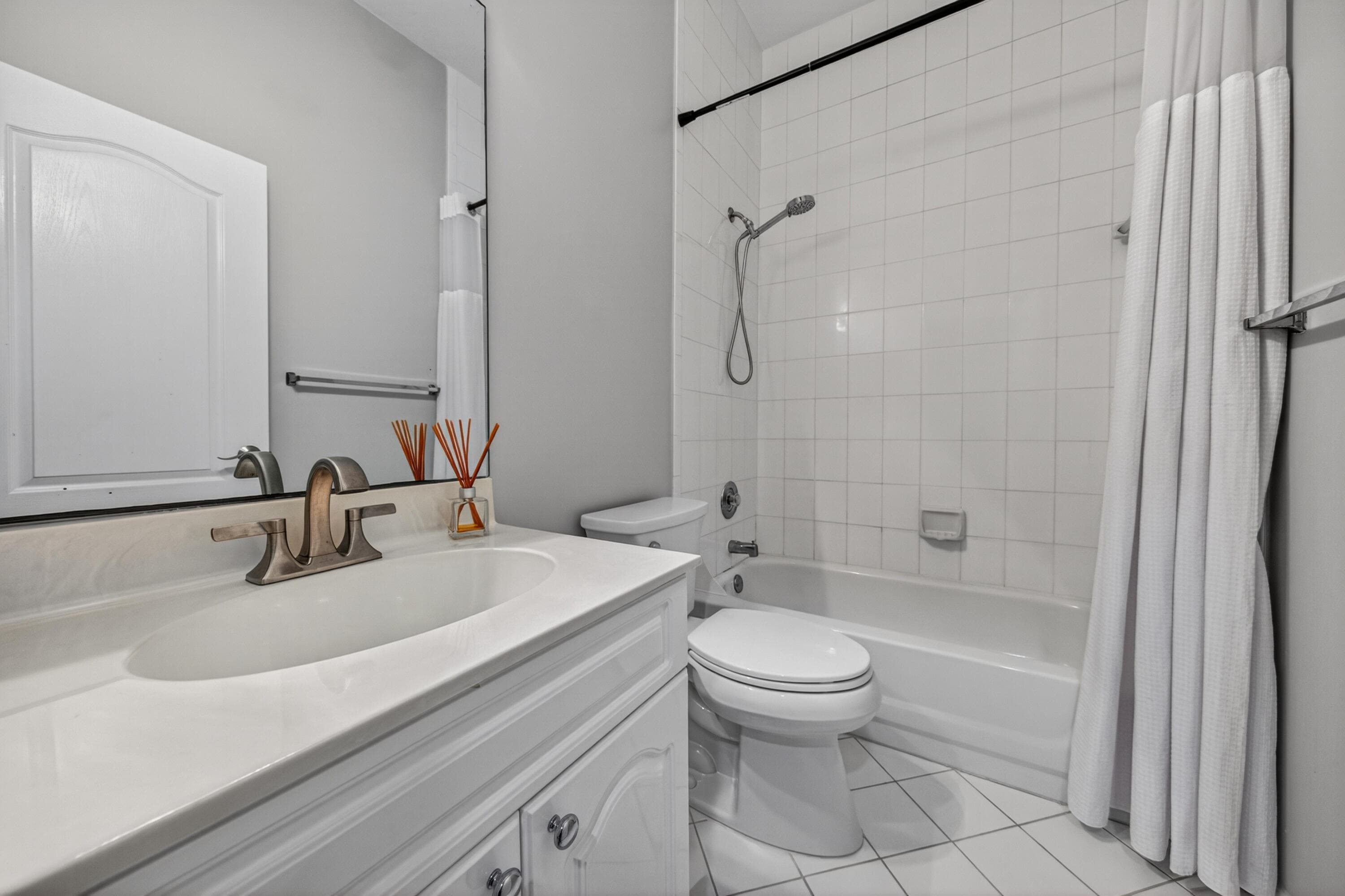 835 NE 17th Way, Fort Lauderdale, FL 33304 — photo 18 of 37