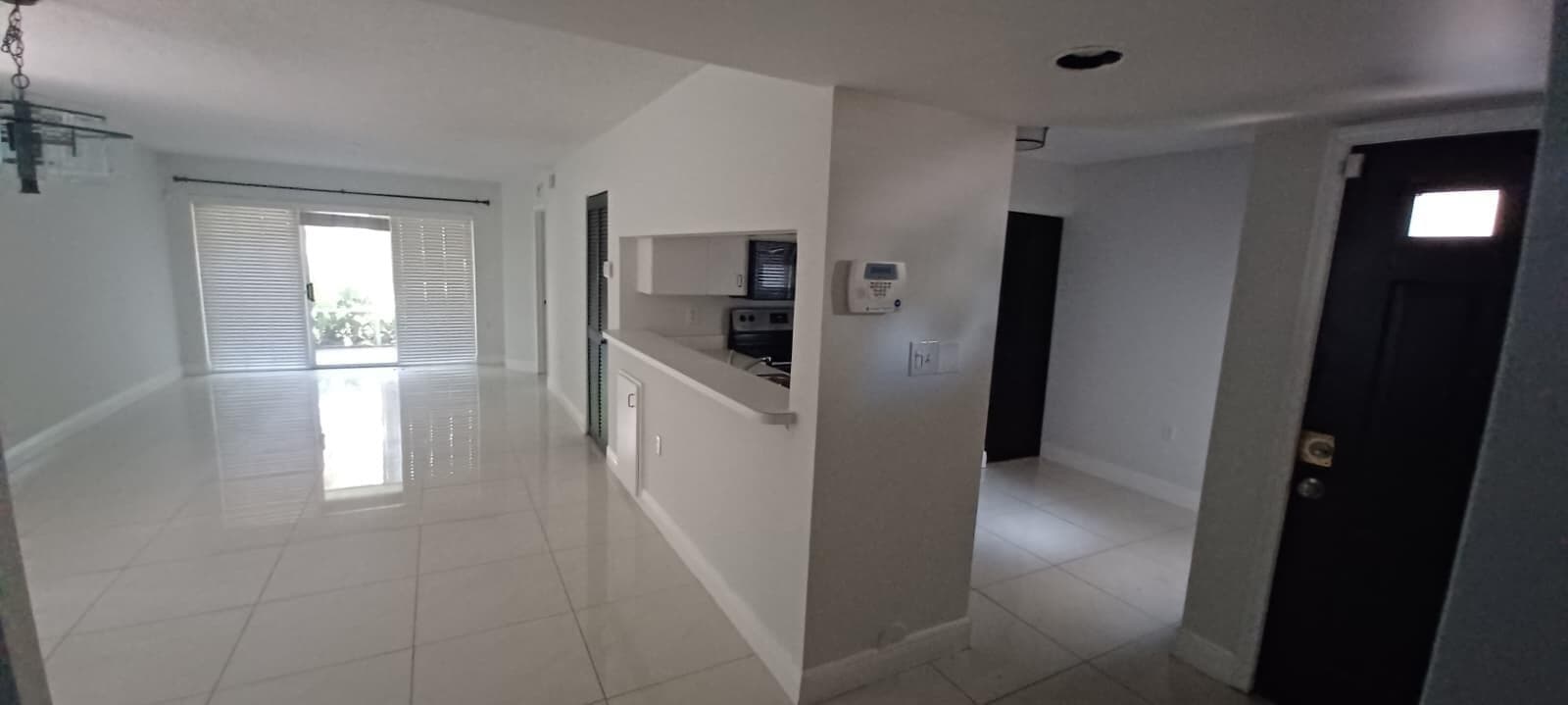 19111 Glenmoor Drive, West Palm Beach, FL 33409 — photo 2 of 29