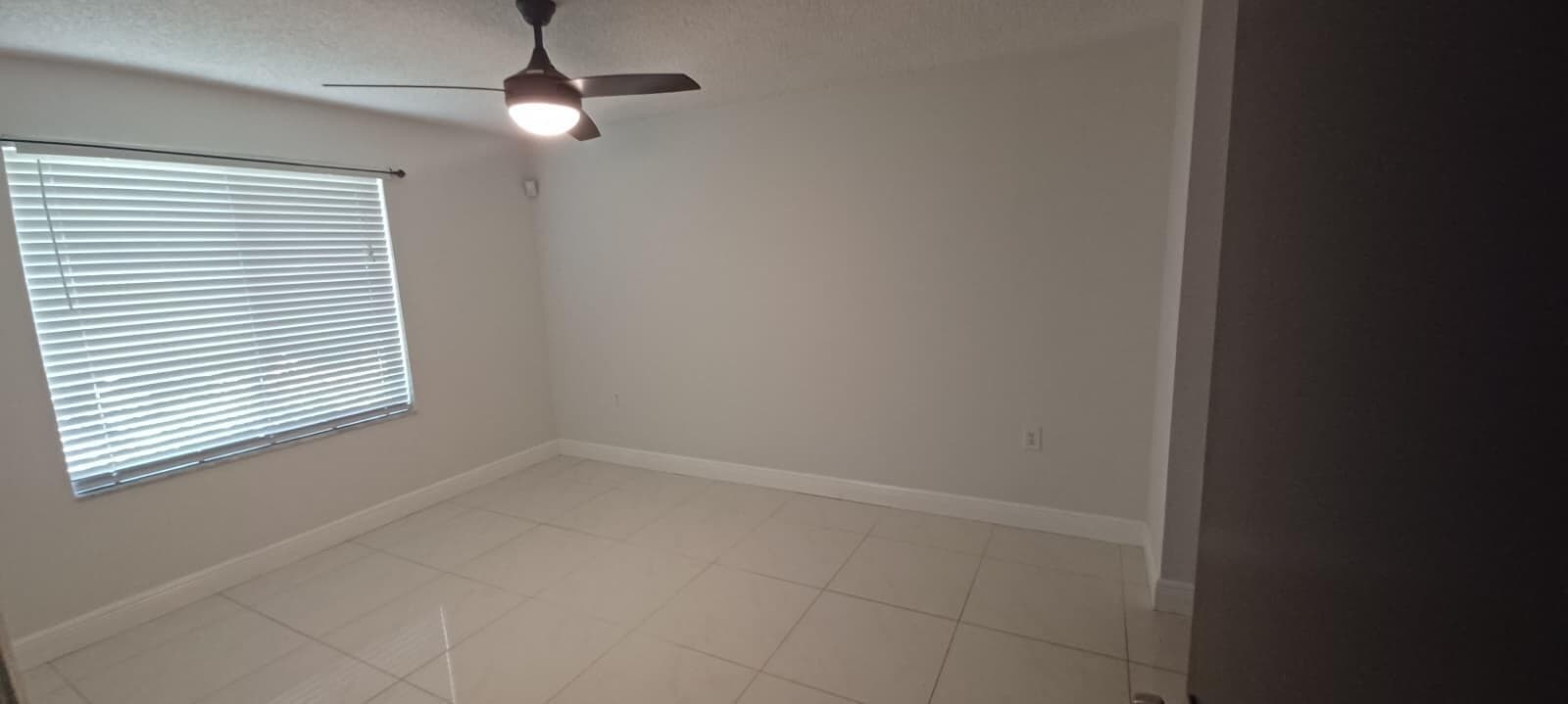 19111 Glenmoor Drive, West Palm Beach, FL 33409 — photo 4 of 29