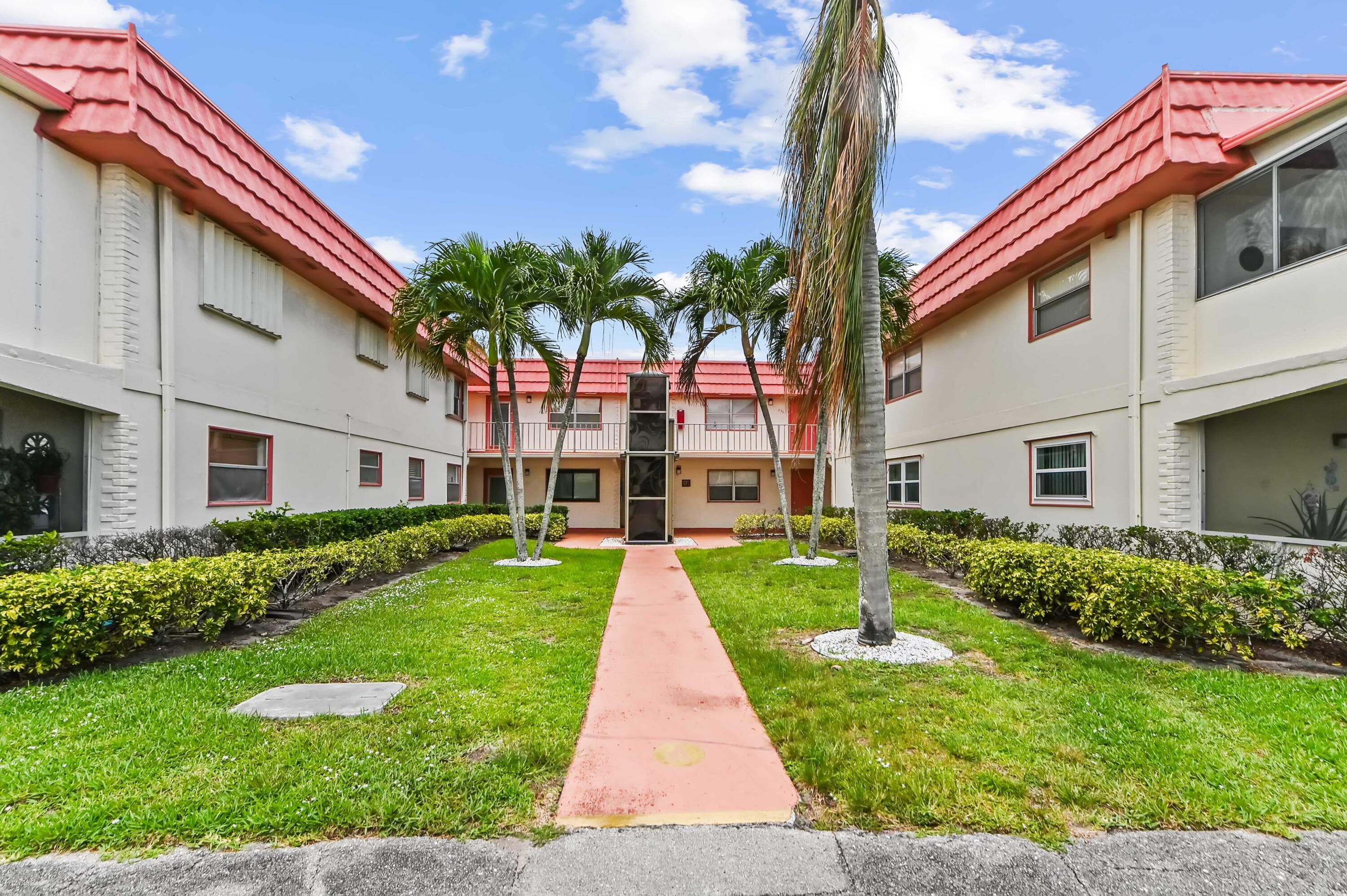 38 Saxony A, Delray Beach, FL 33446 — photo 23 of 34
