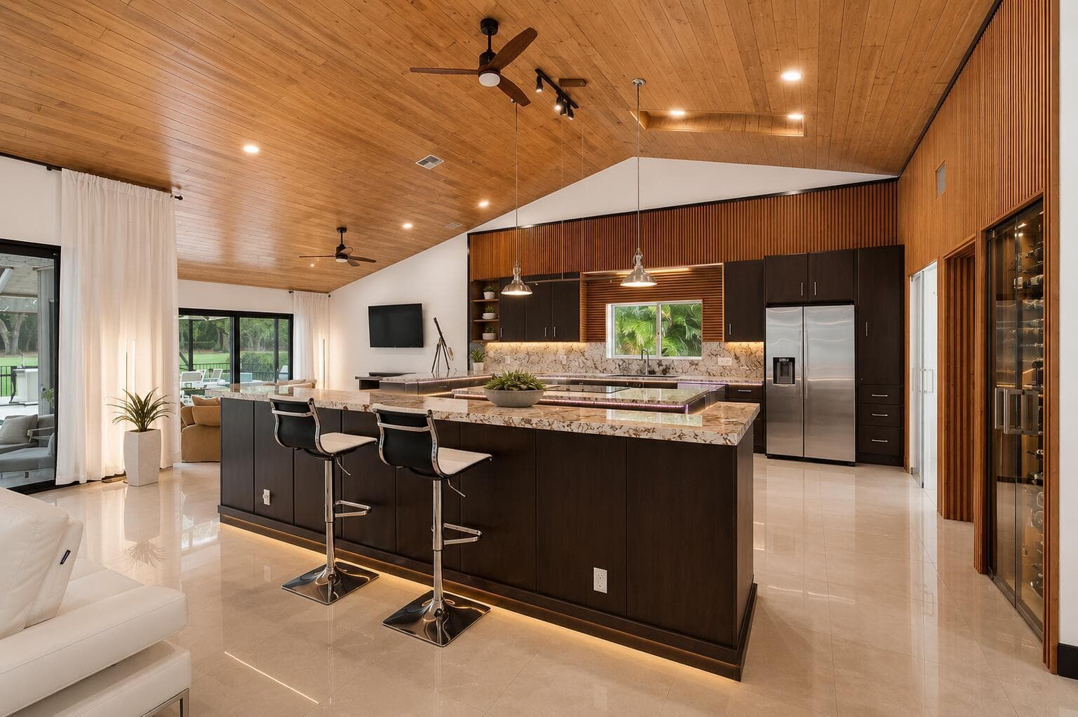 10710 Boca Woods Lane, Boca Raton, FL 33428 — photo 14 of 40