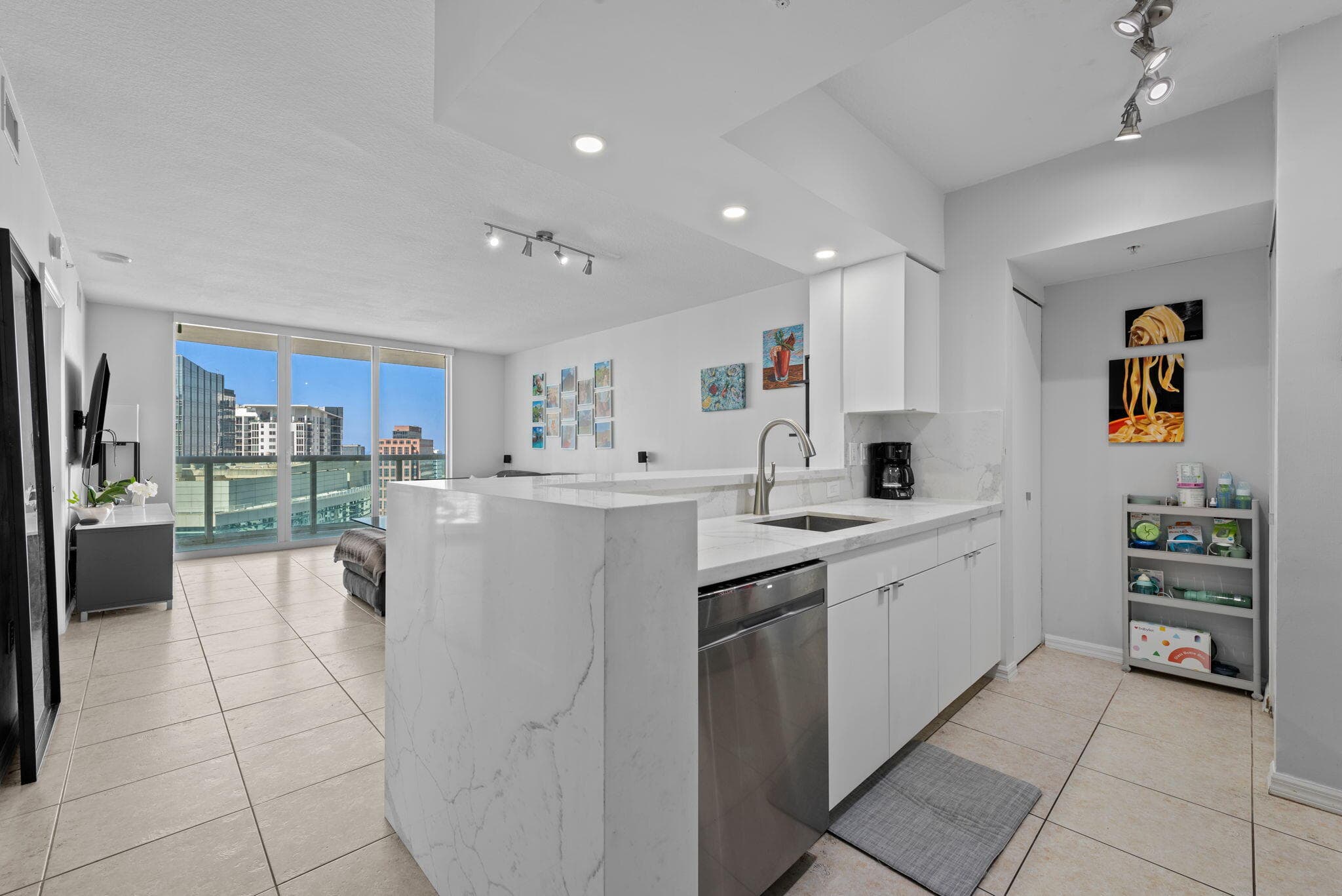 347 N New River Drive E 2707, Fort Lauderdale, FL 33301 — photo 3 of 47