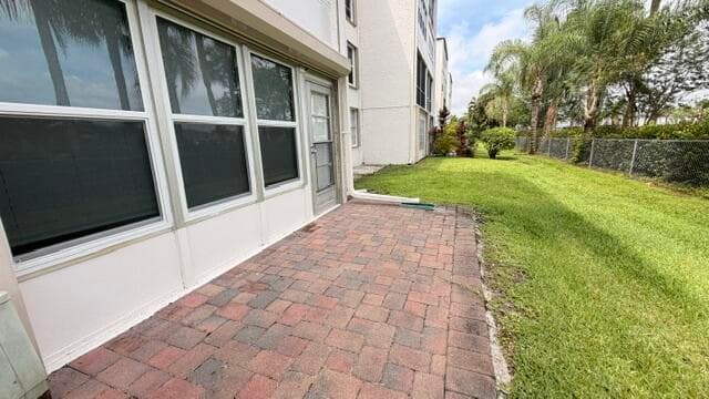 24 Abbey Lane 107, Delray Beach, FL 33446 — photo 22 of 33