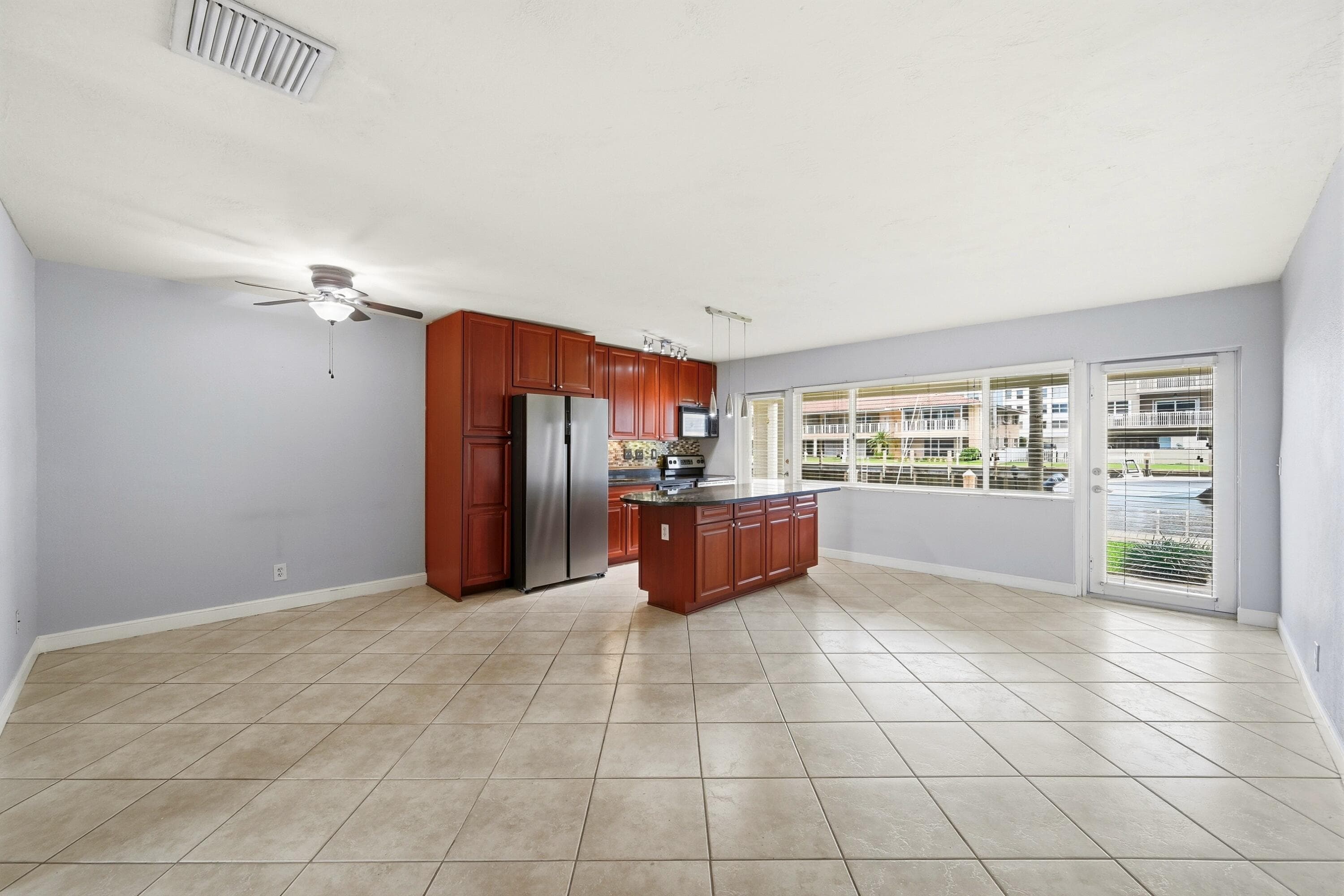2881 NE 32nd Street 118, Fort Lauderdale, FL 33306 — photo 4 of 33