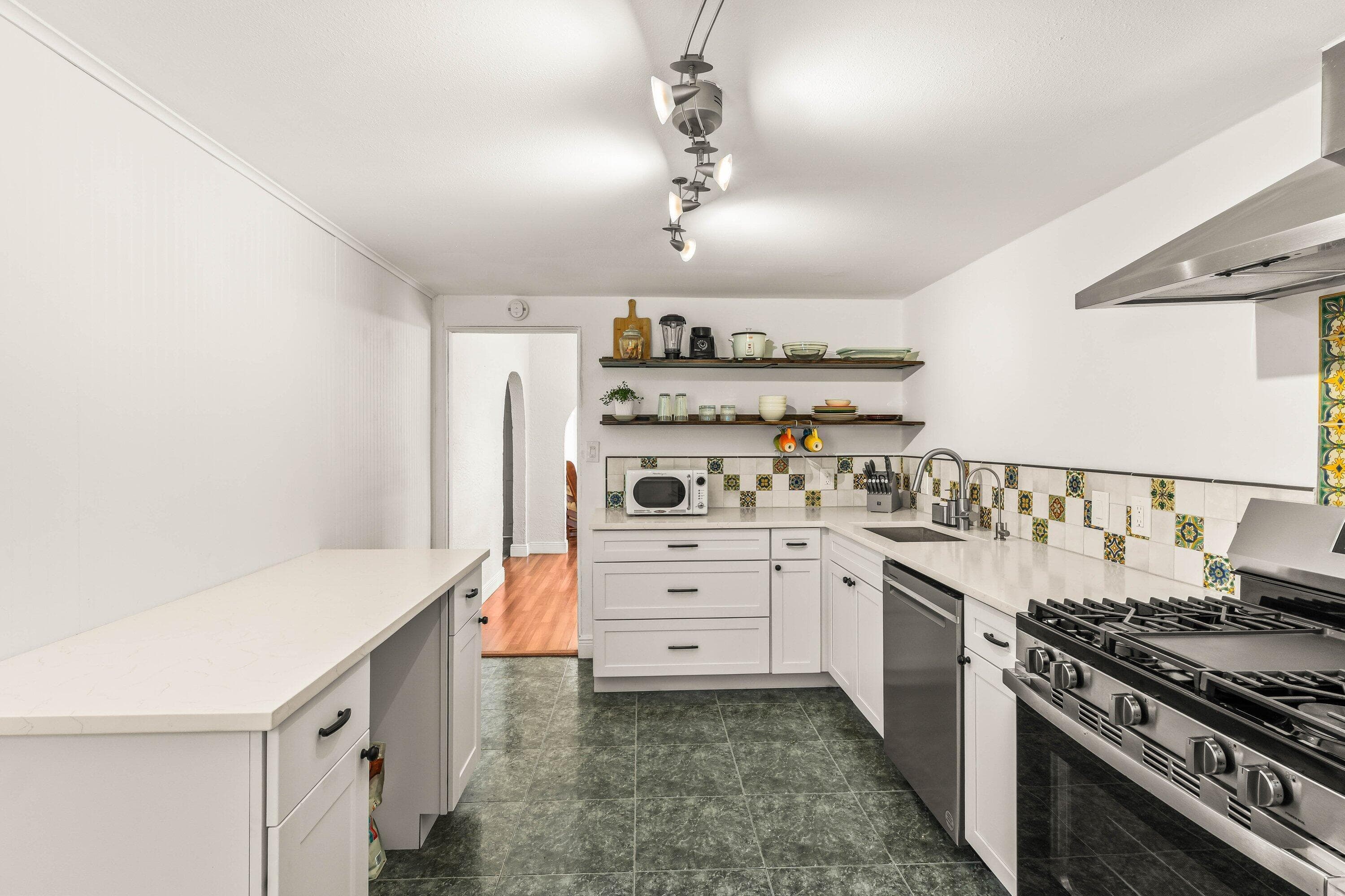 921 S M Street, Lake Worth Beach, FL 33460 — photo 12 of 63