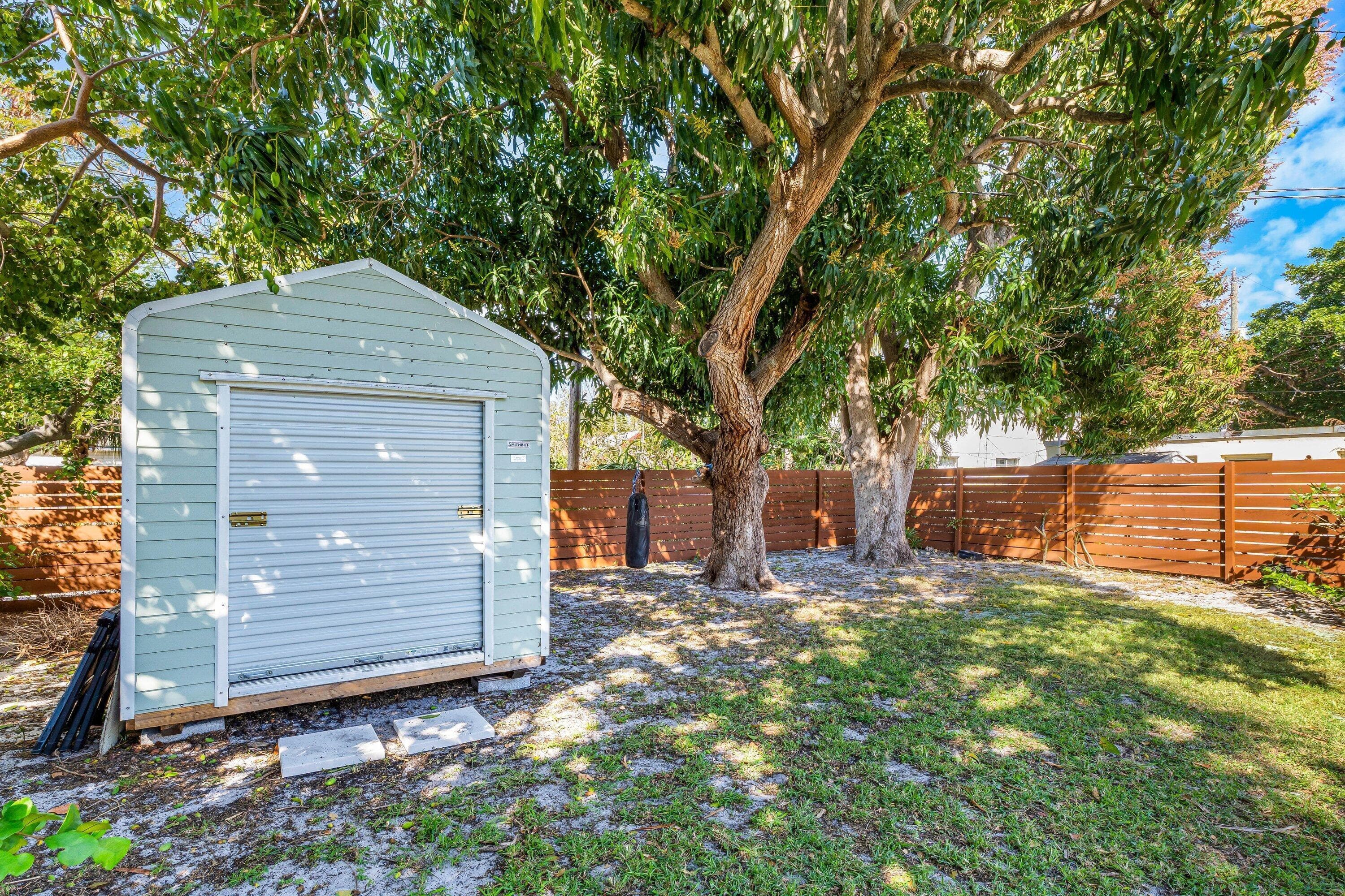 921 S M Street, Lake Worth Beach, FL 33460 — photo 34 of 63
