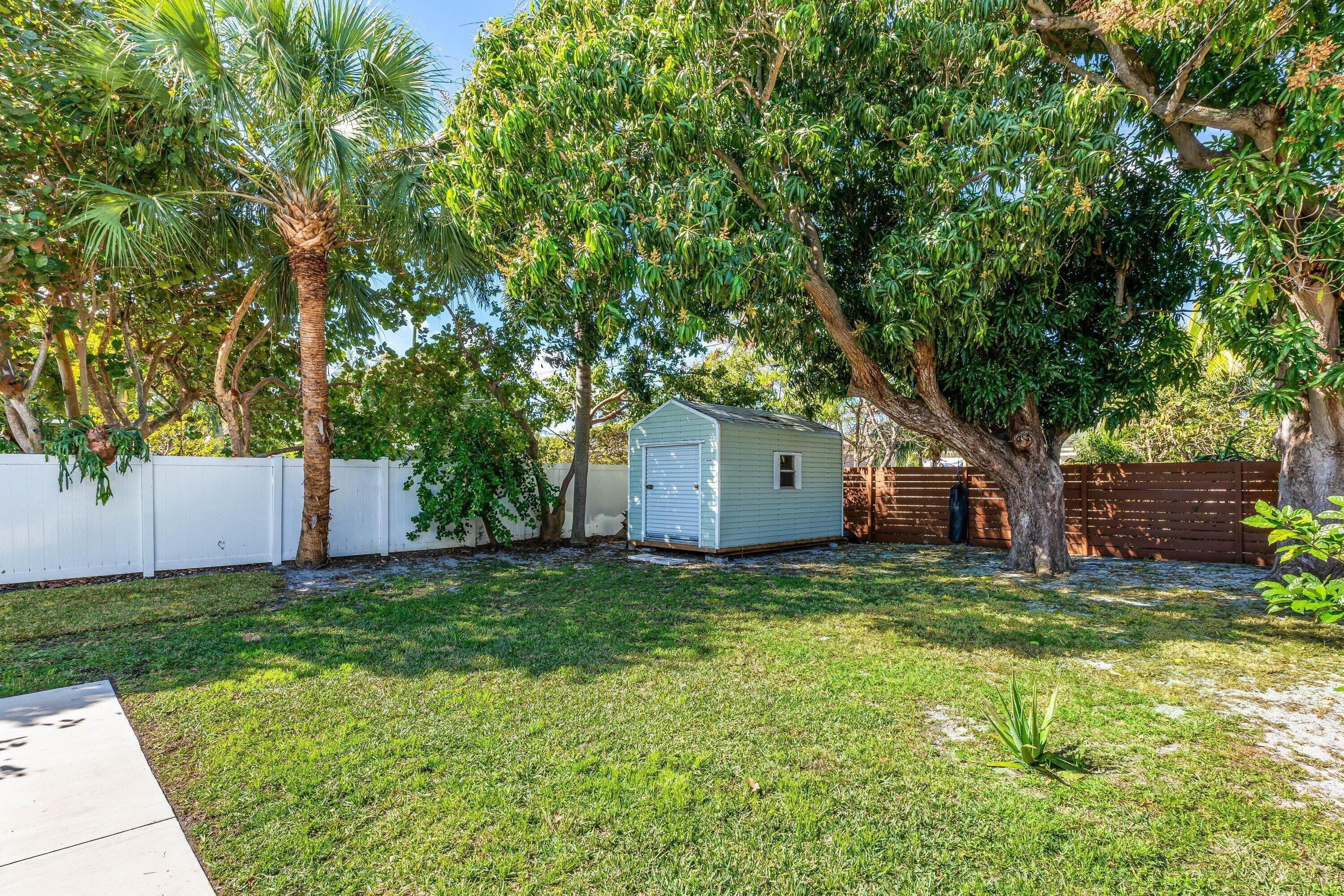 921 S M Street, Lake Worth Beach, FL 33460 — photo 36 of 63