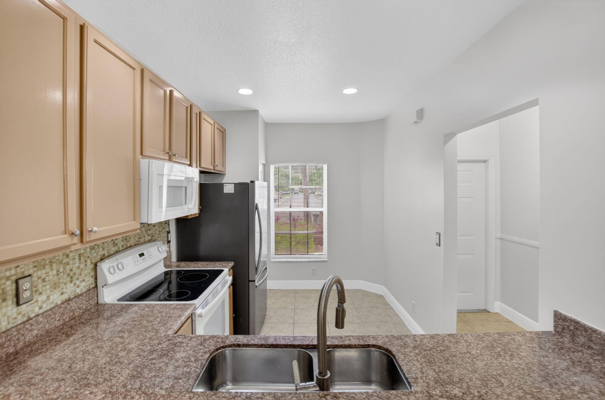 6410 Park Lake Circle, Boynton Beach, FL 33437 — photo 4 of 26