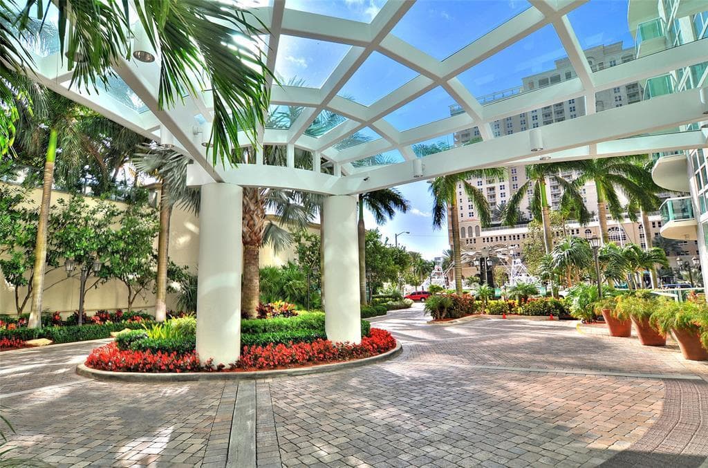 347 N New River Dr Drive E 1202, Fort Lauderdale, FL 33301 — photo 4 of 32