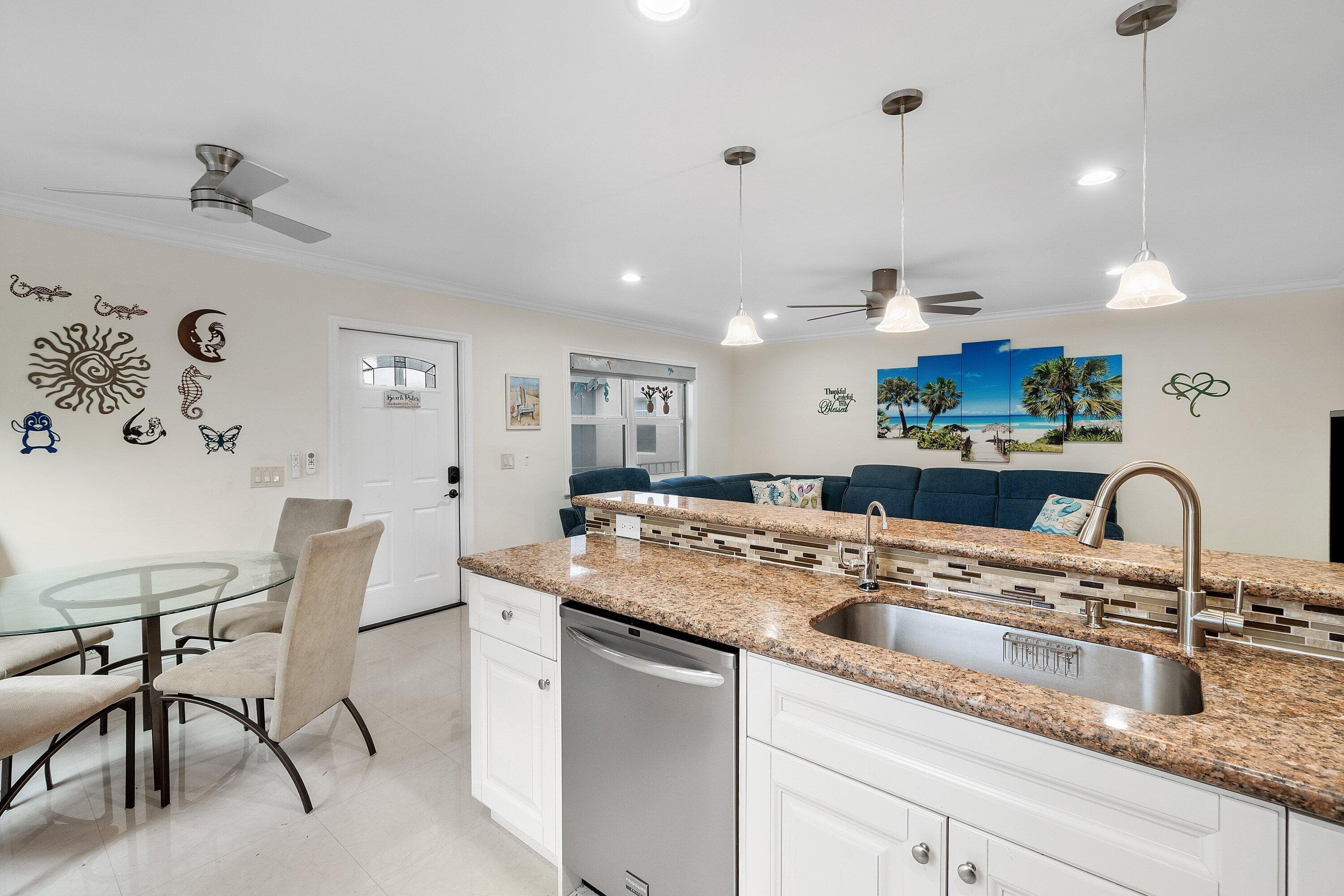 334 Burgundy G, Delray Beach, FL 33484 — photo 6 of 29