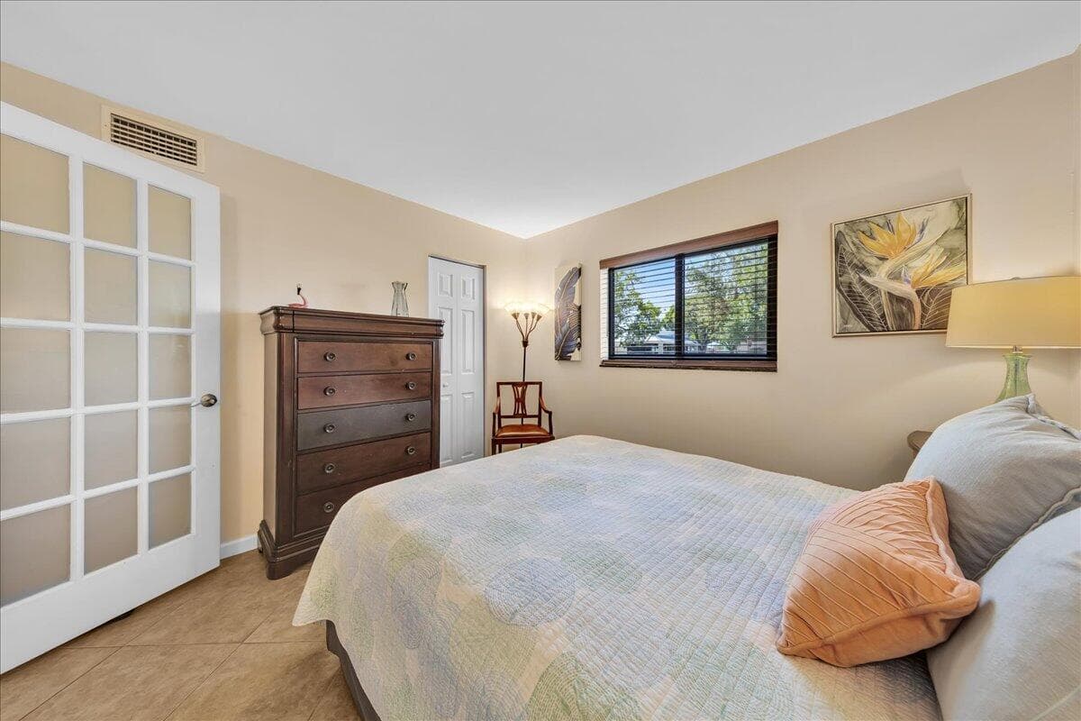 2965 NE 8th Terrace 101, Oakland Park, FL 33334 — photo 25 of 55