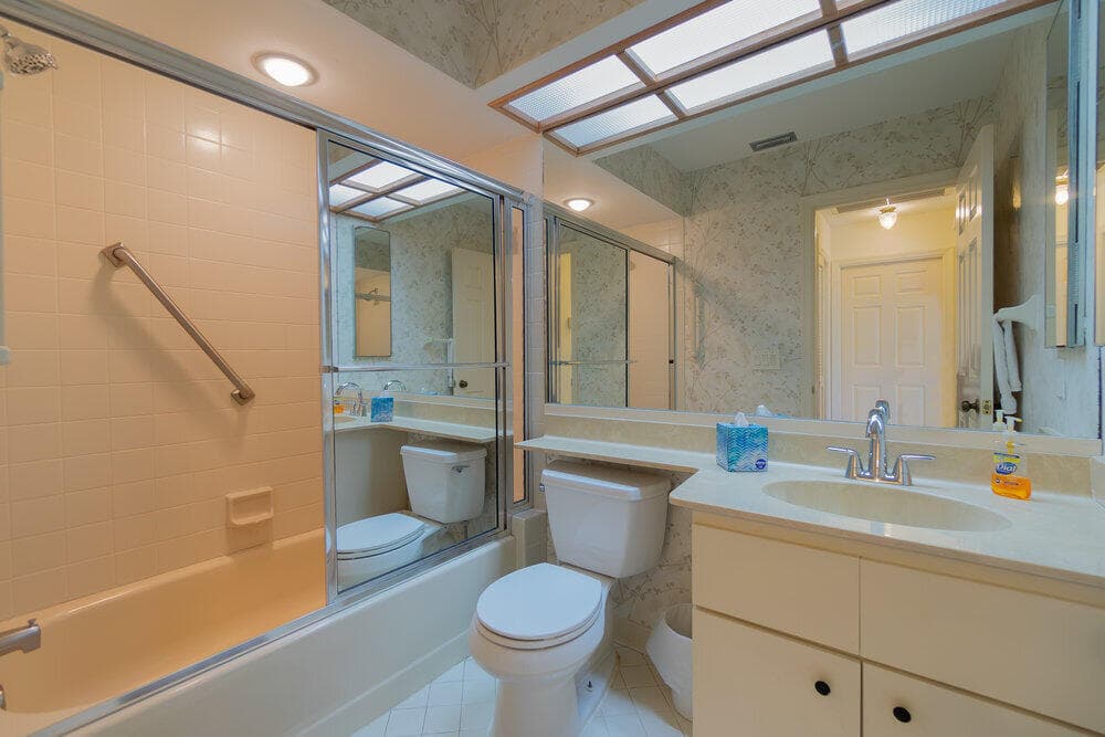 6672 S Pine Court, Palm Beach Gardens, FL 33418 — photo 16 of 31