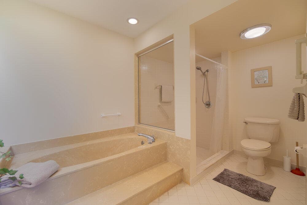 6672 S Pine Court, Palm Beach Gardens, FL 33418 — photo 14 of 31