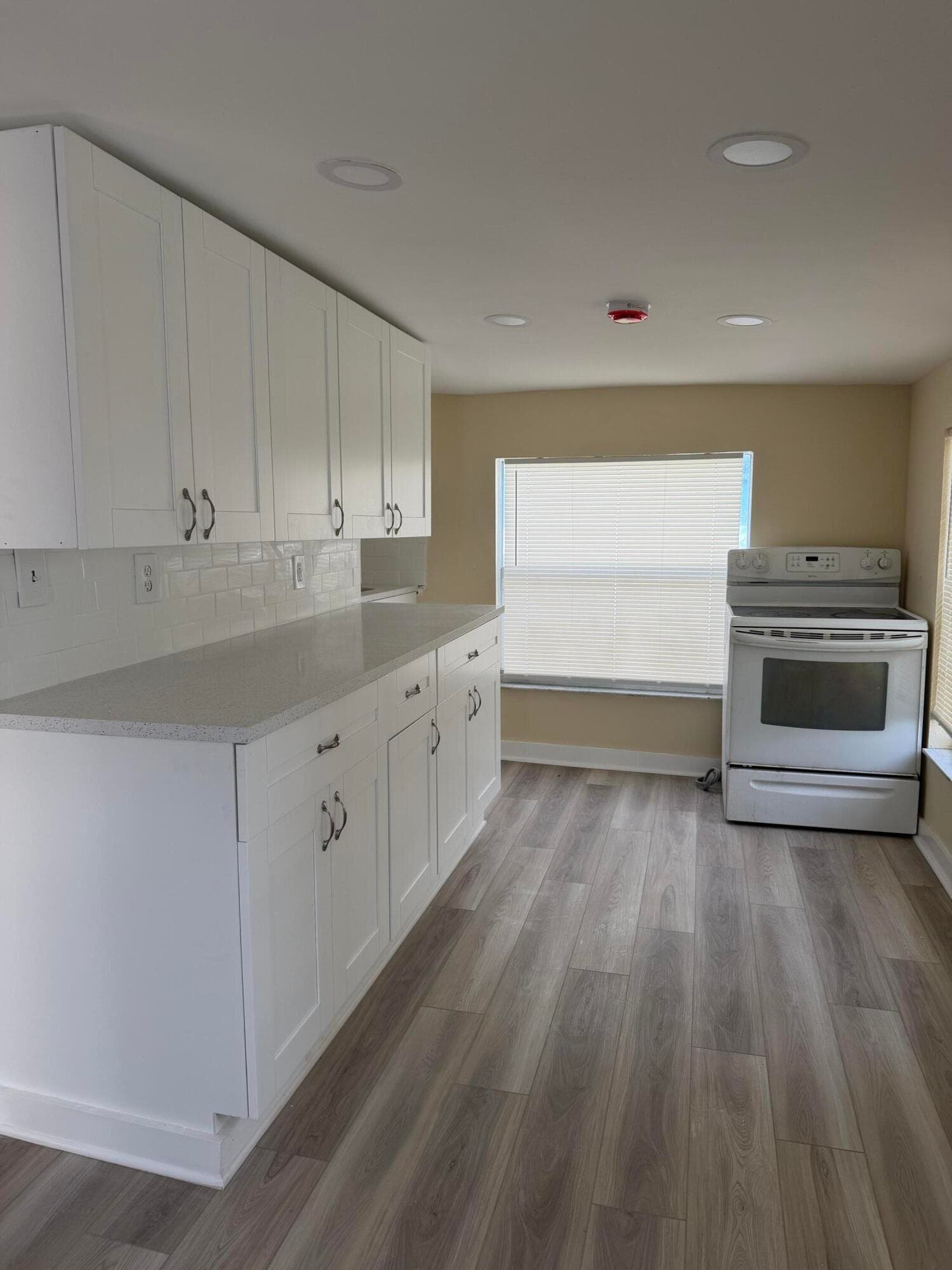 1018 Adams Street W, West Palm Beach, FL 33407 — photo 3 of 12