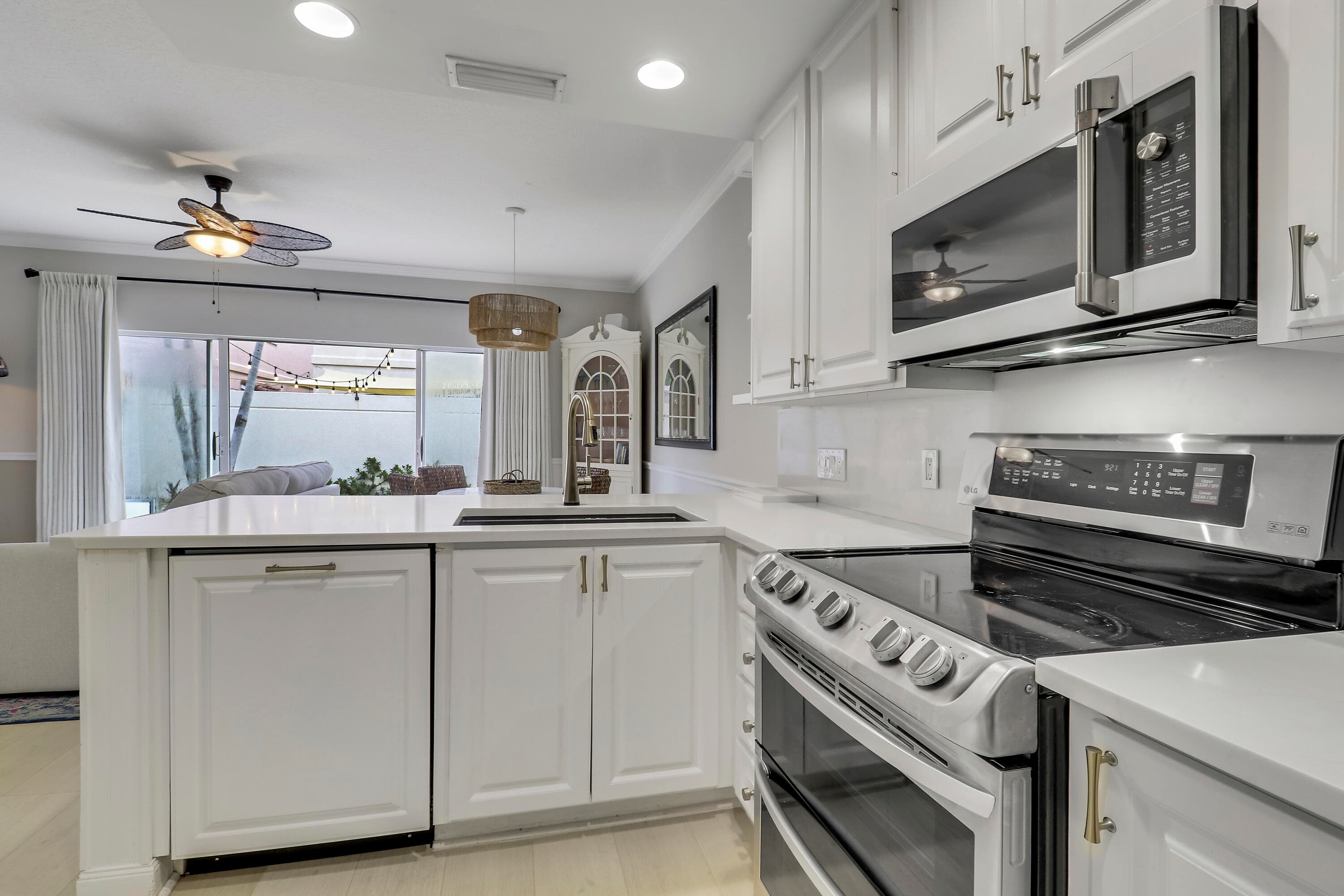 23 Live Oak Circle, Tequesta, FL 33469 — photo 24 of 40