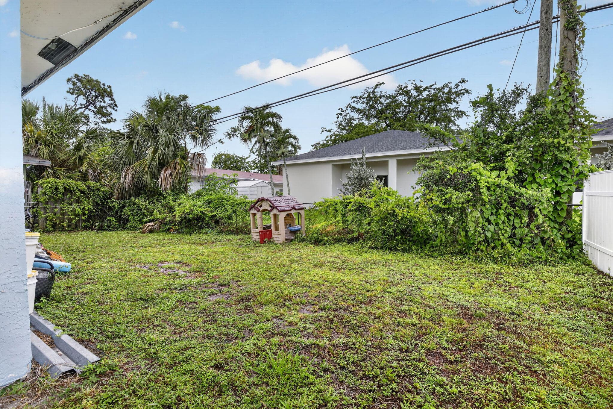 2842 NW 9th Place, Fort Lauderdale, FL 33311 — photo 7 of 21