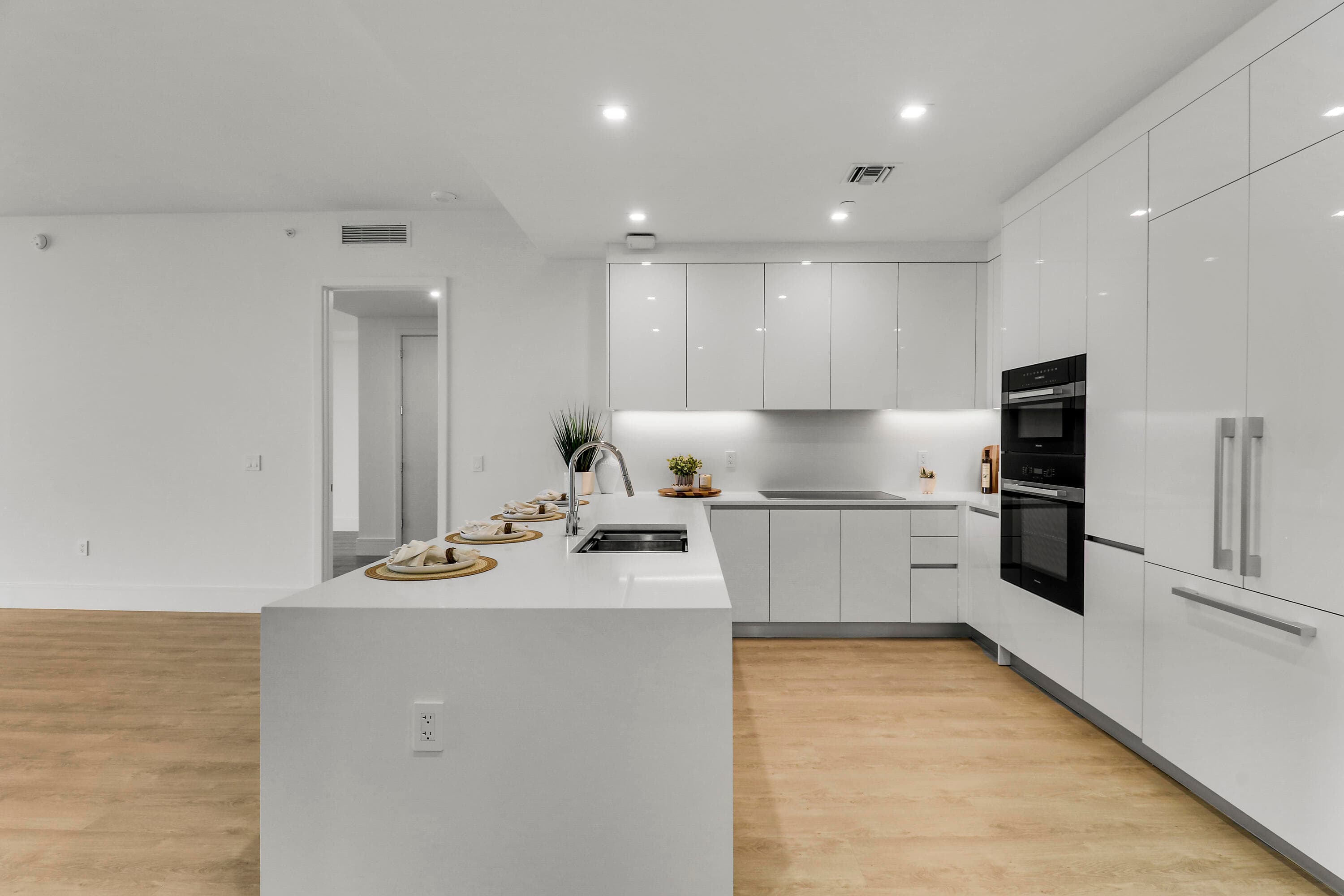 220 Lake Shore Drive 815, Lake Park, FL 33403 — photo 9 of 96