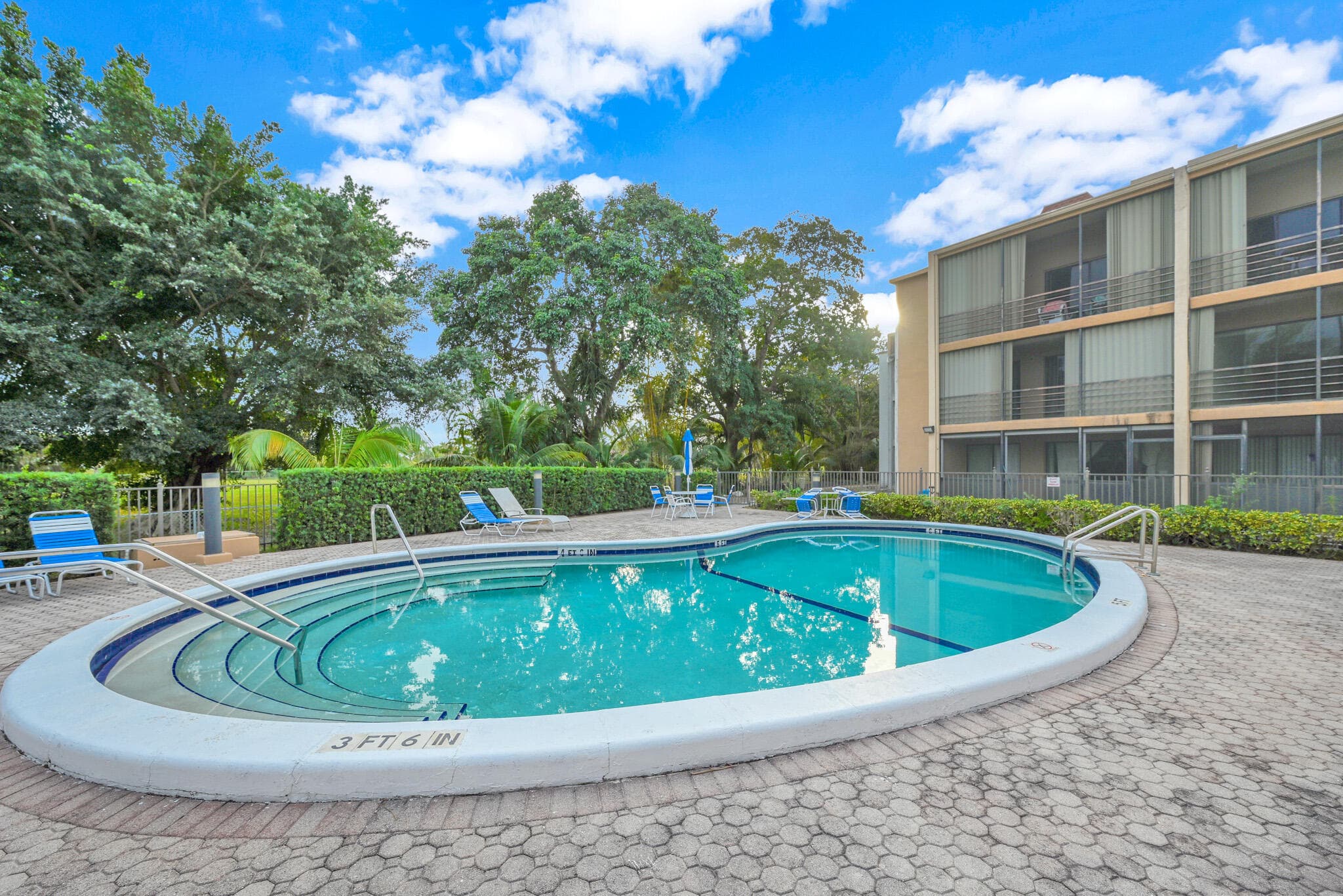 3800 N Hills Drive 315, Hollywood, FL 33021 — photo 1 of 17