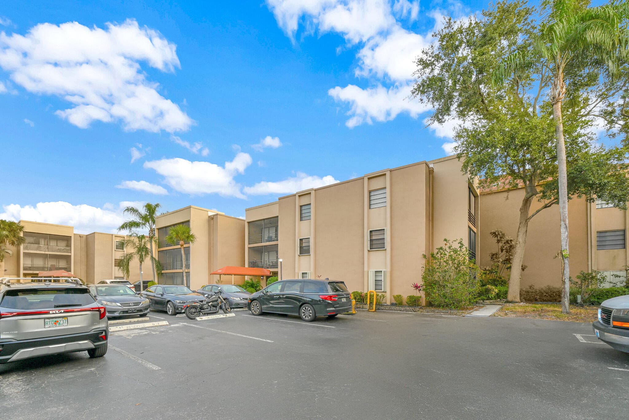 3800 N Hills Drive 315, Hollywood, FL 33021 — photo 16 of 17