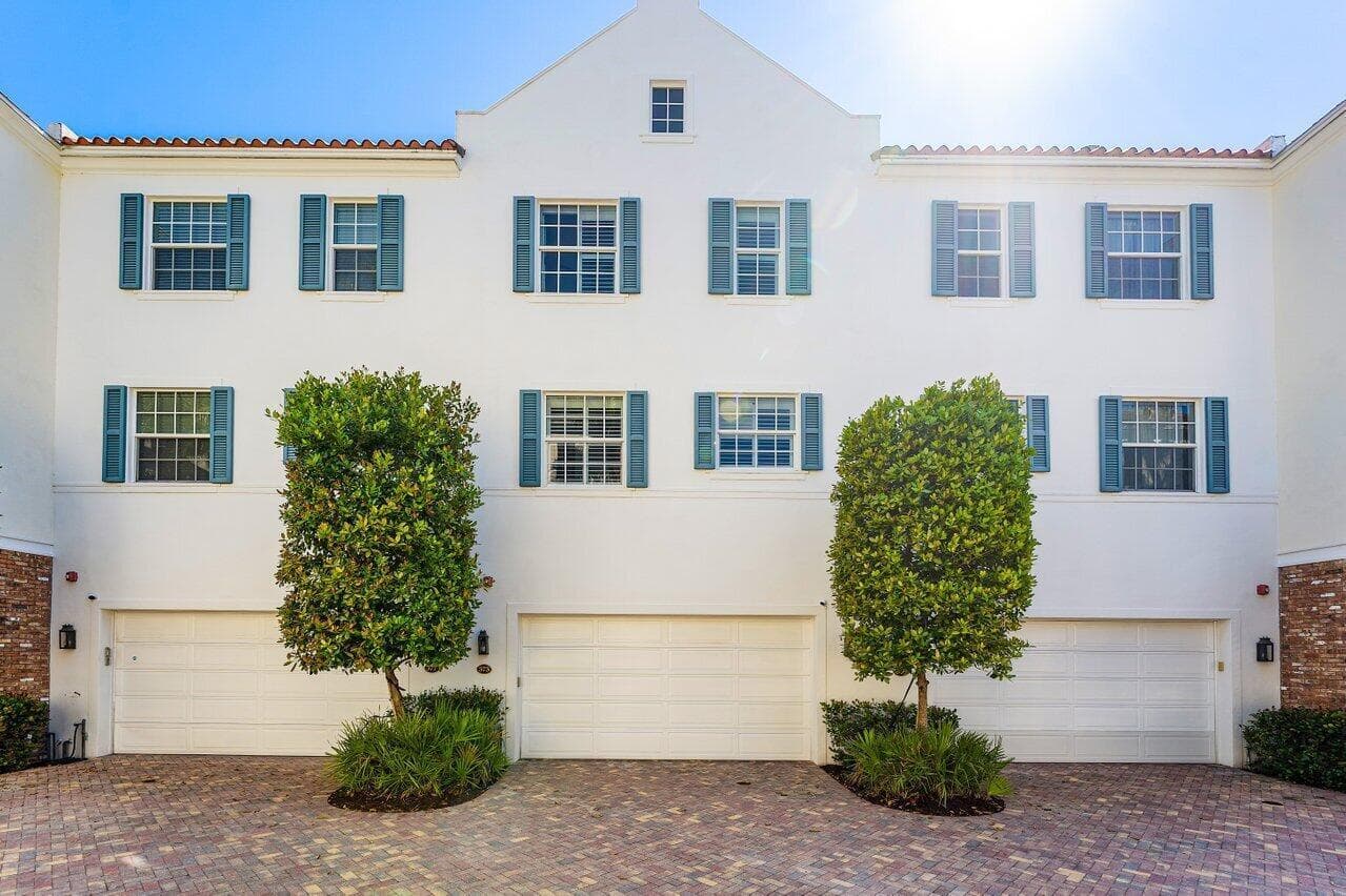 373 E Cannery Row Circle, Delray Beach, FL 33444 — photo 2 of 41