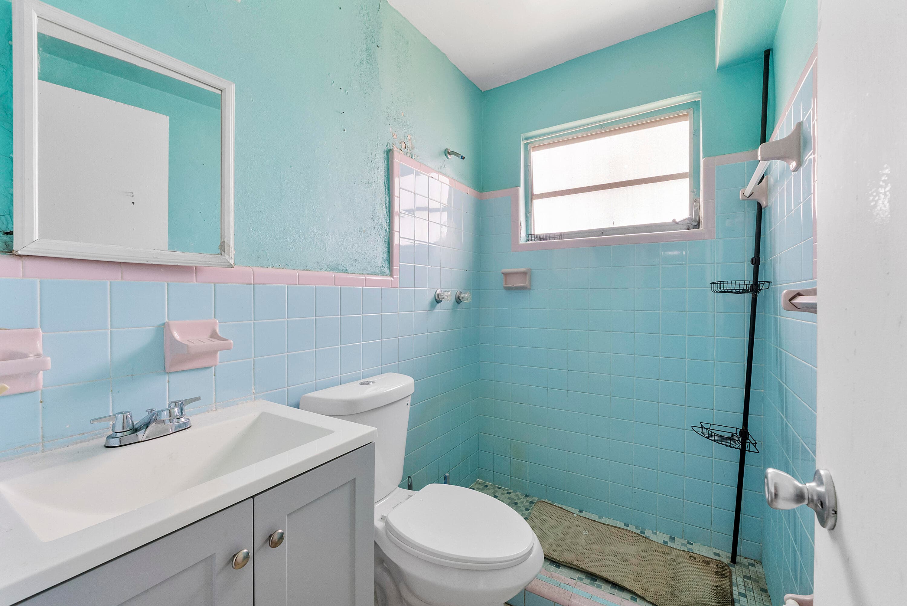 2476 NW 15th Street, Miami, FL 33125 — photo 8 of 14