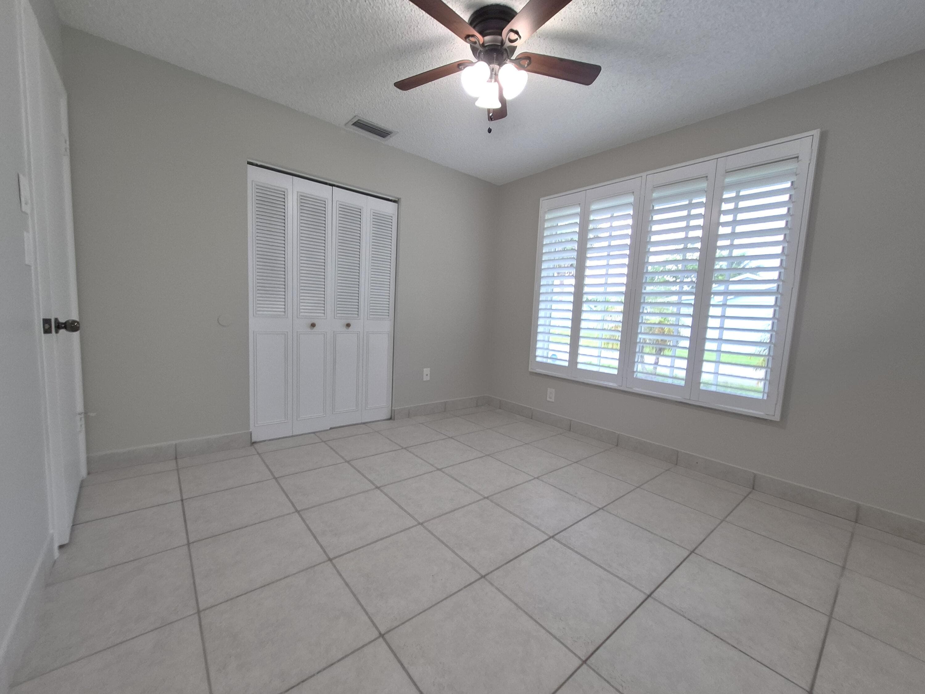 5510 S Lakewood Cir Circle S C, Margate, FL 33063 — photo 9 of 33