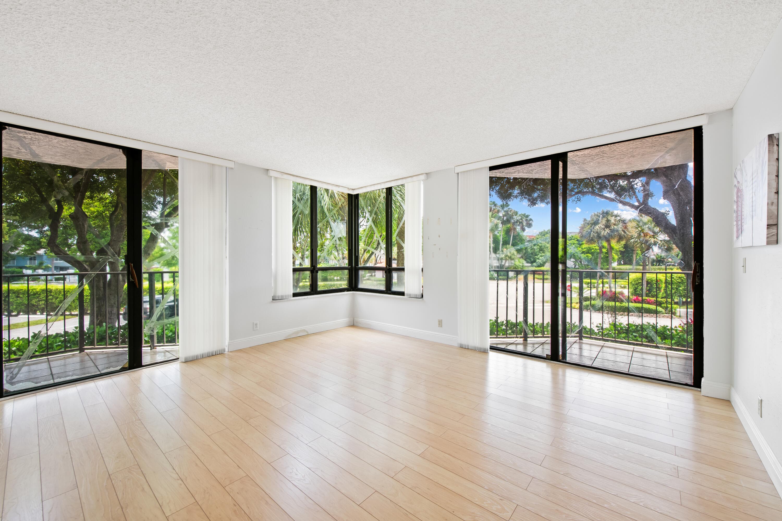 799 Jeffery Street 201, Boca Raton, FL 33487 — photo 2 of 36