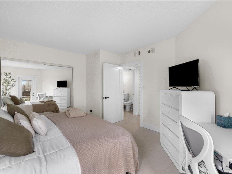 18260 N Bay Road 418, Sunny Isles Beach, FL 33160 — photo 19 of 44