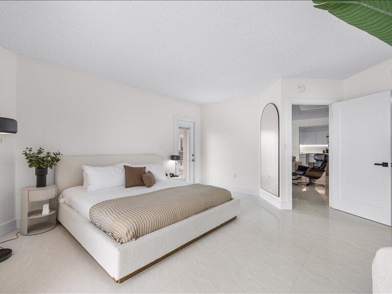 18260 N Bay Road 418, Sunny Isles Beach, FL 33160 — photo 23 of 44