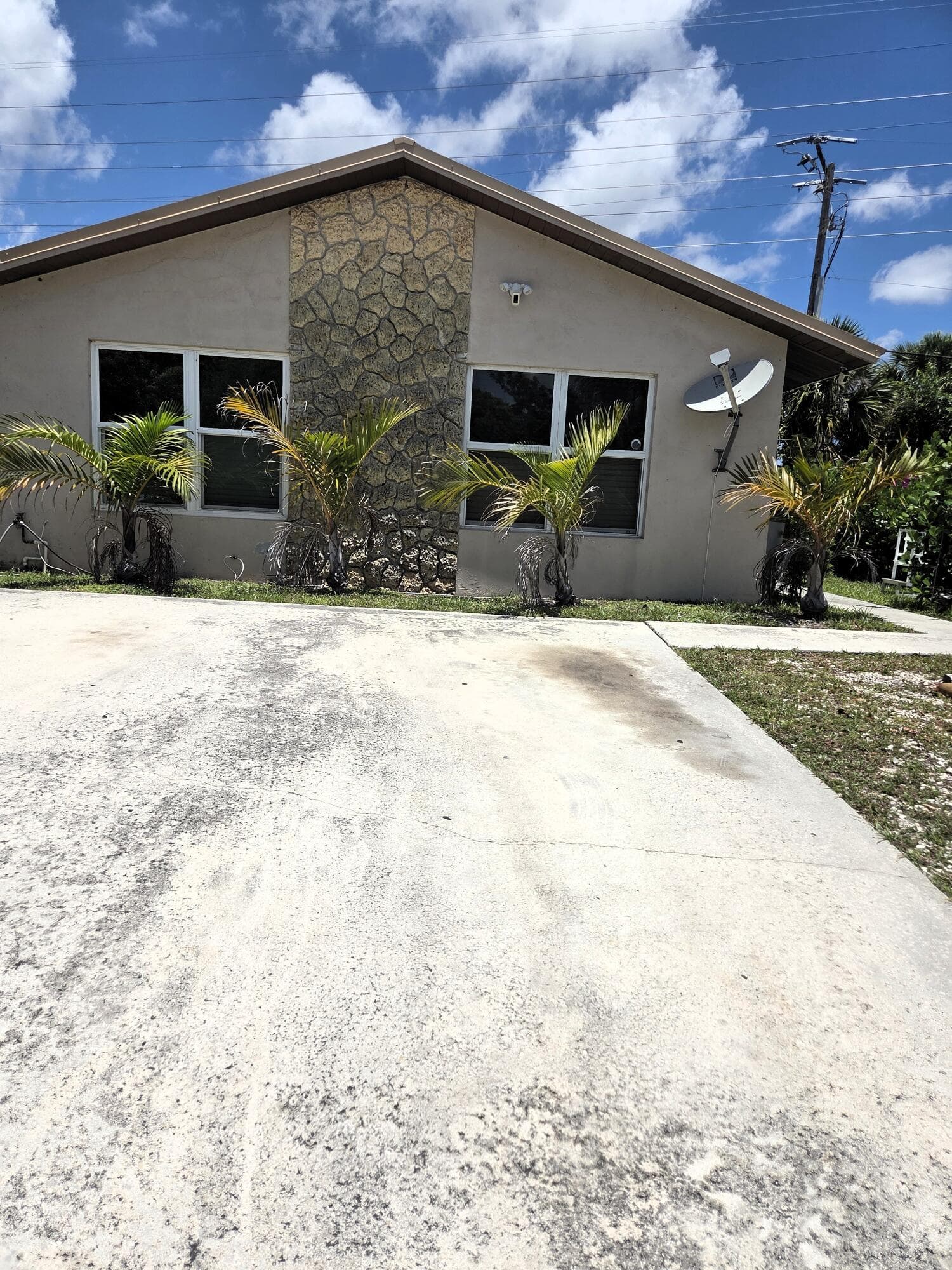 5965 Caribbean Boulevard, West Palm Beach, FL 33407 — photo 1 of 14