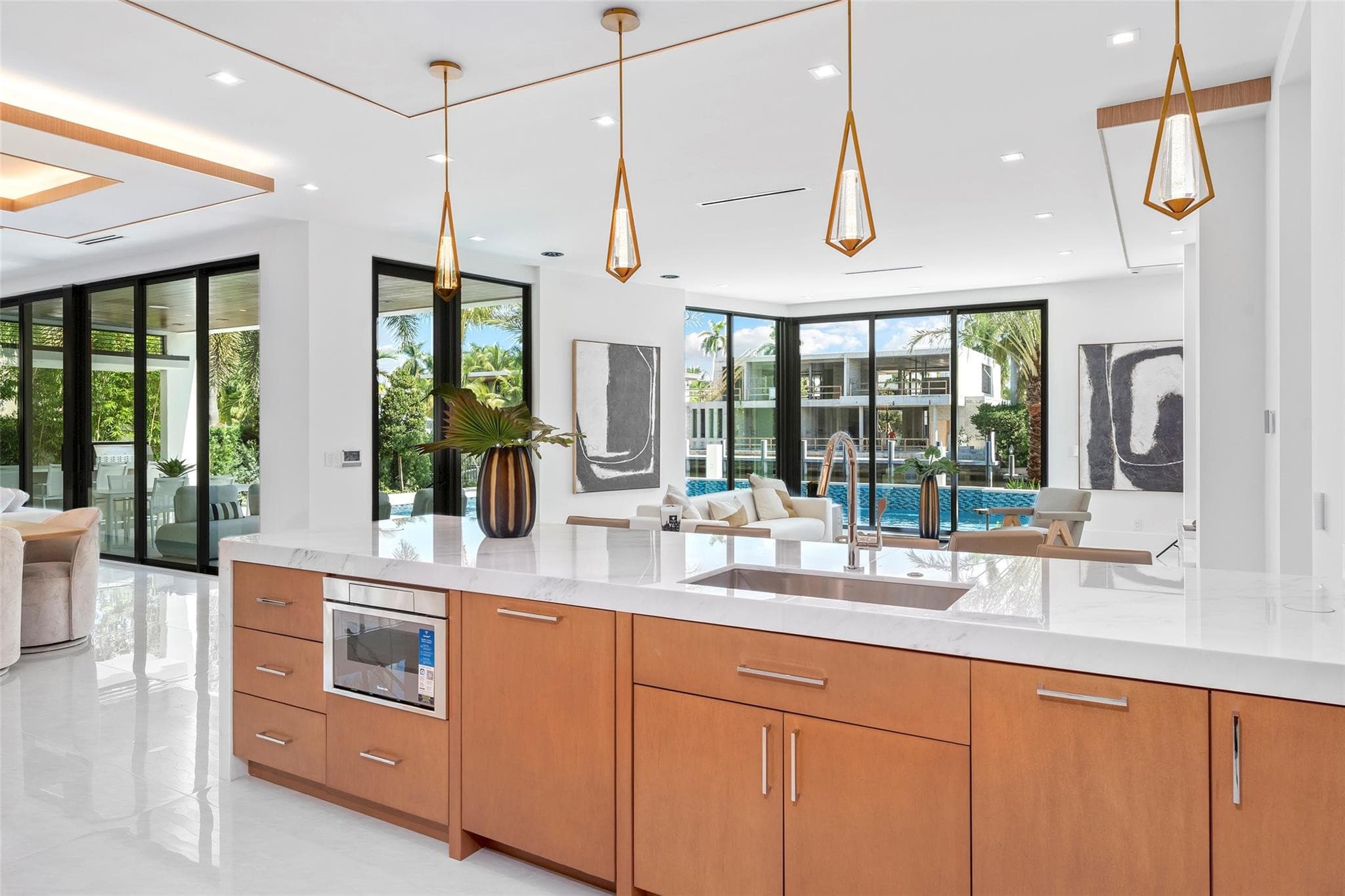 24 Fiesta Way, Fort Lauderdale, FL 33301 — photo 18 of 87