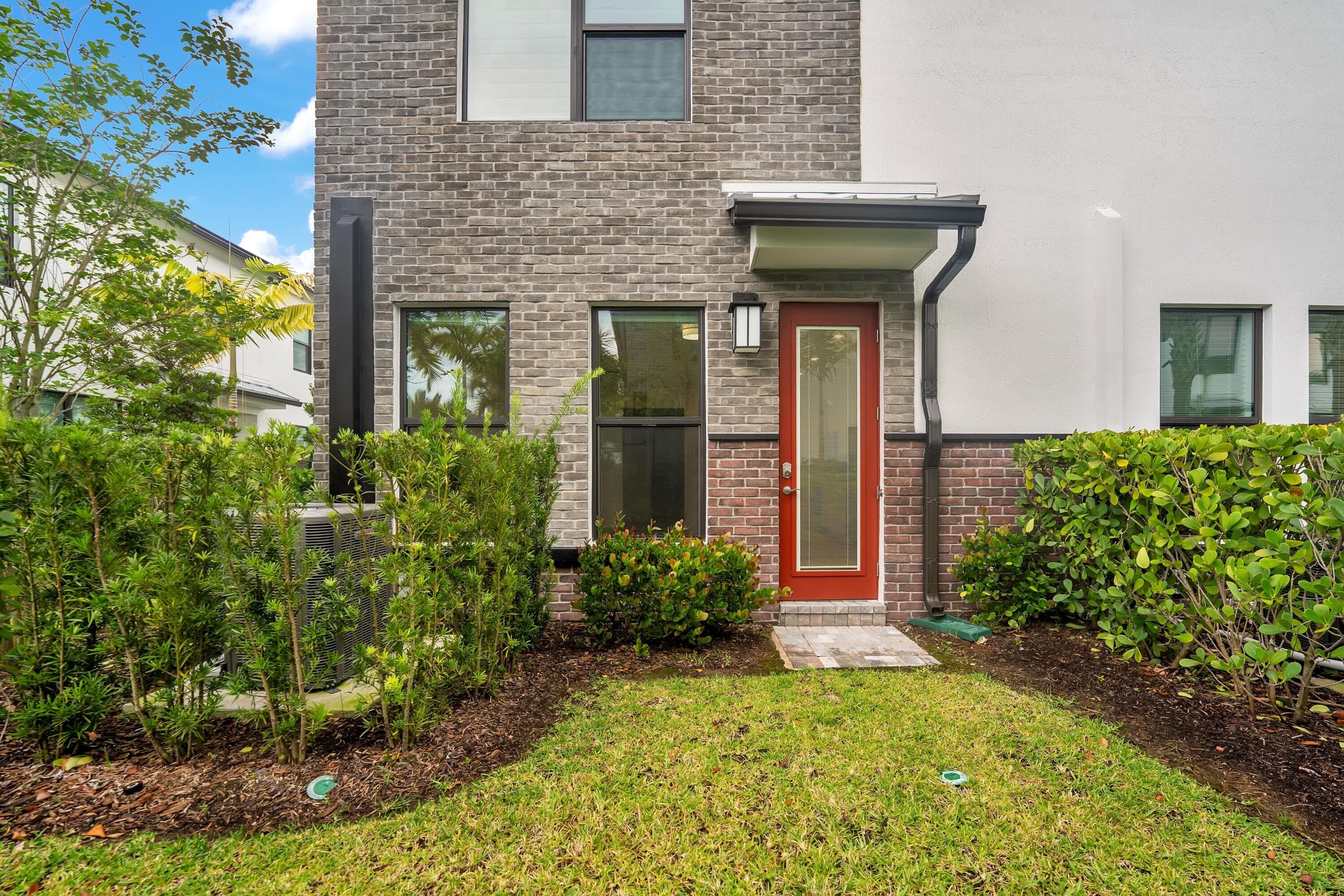 8358 NW 7th Place, Plantation, FL 33324 — photo 22 of 31