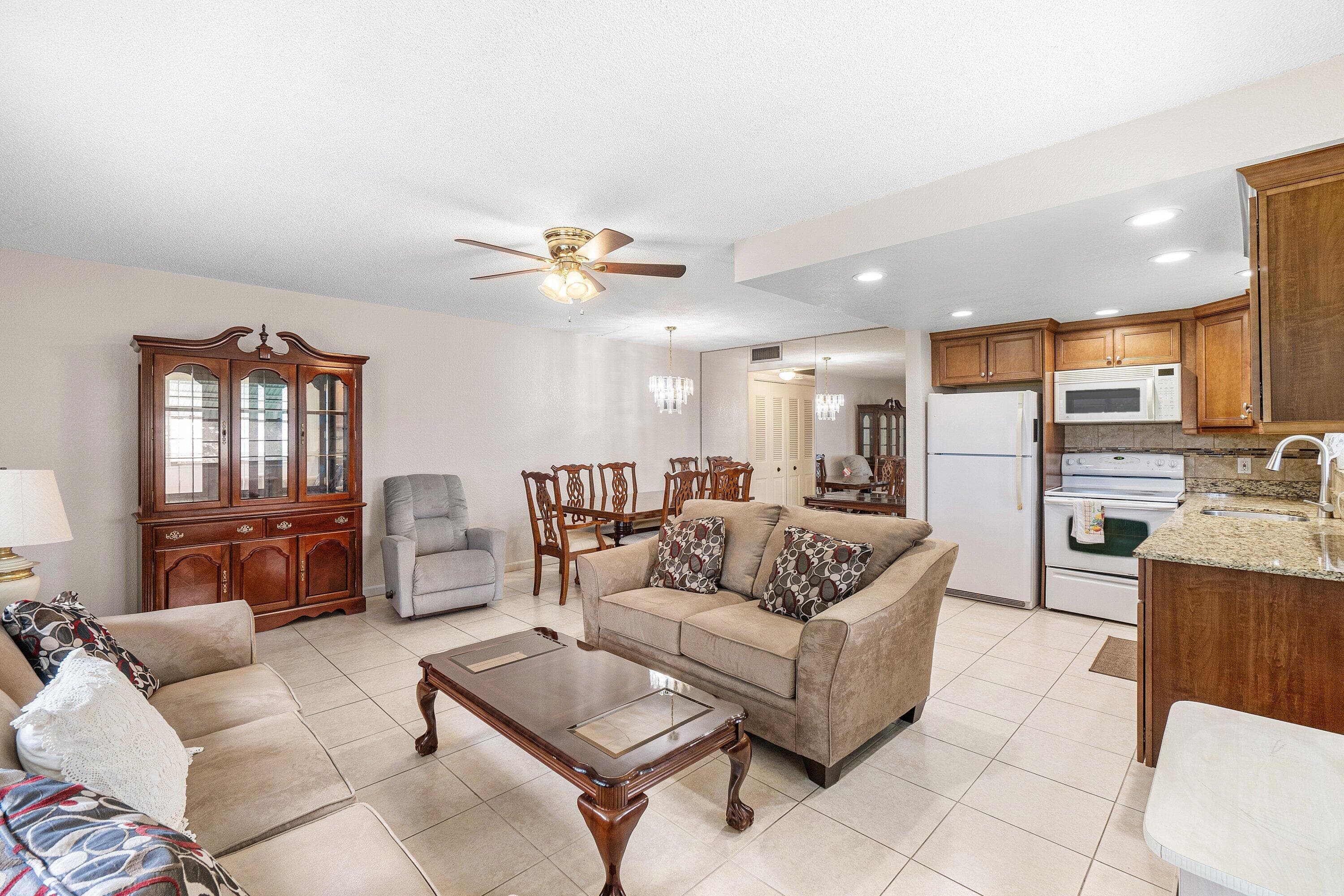 57 Canterbury, West Palm Beach, FL 33417 — photo 7 of 25