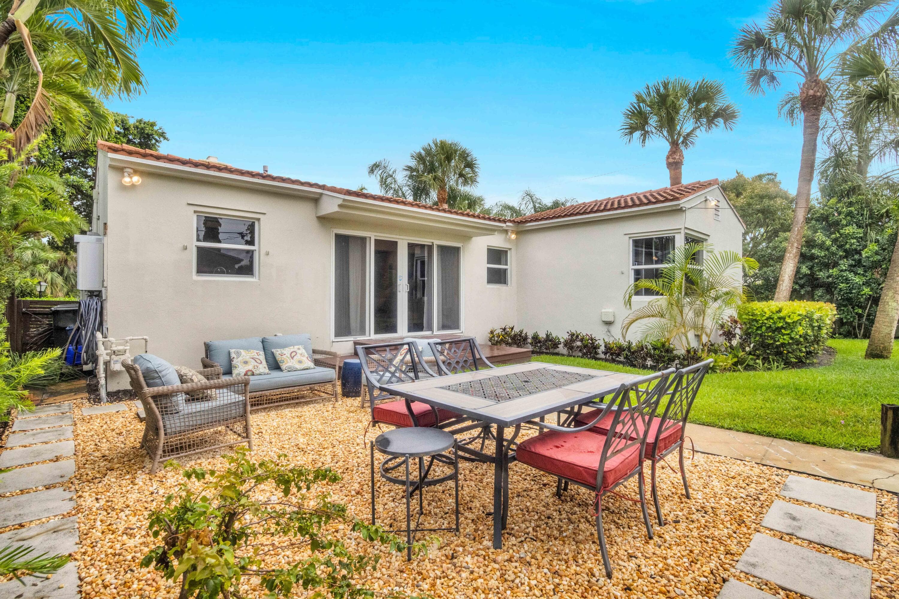 1219 N Lakeside Drive, Lake Worth Beach, FL 33460 — photo 28 of 45