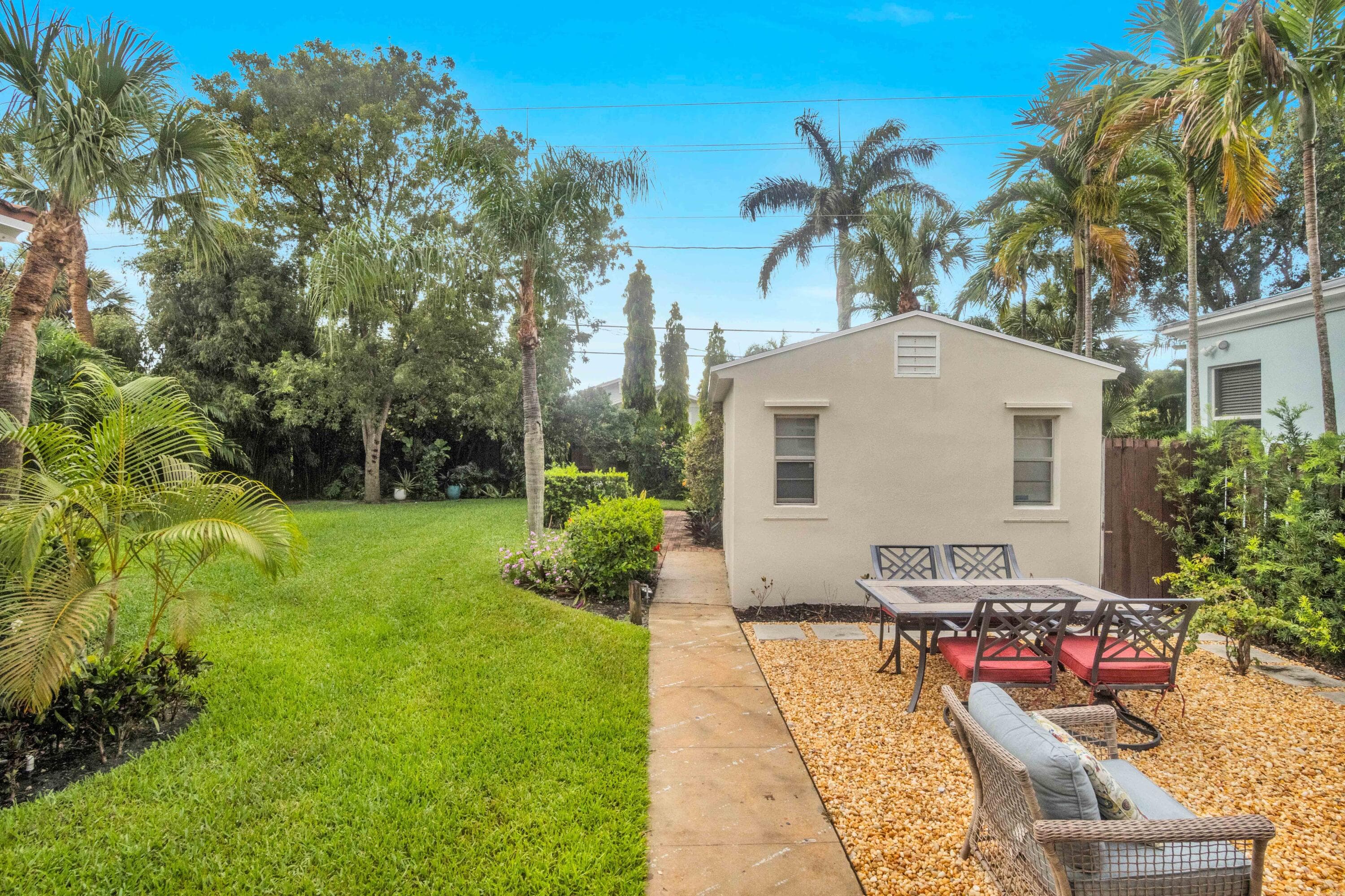 1219 N Lakeside Drive, Lake Worth Beach, FL 33460 — photo 27 of 45